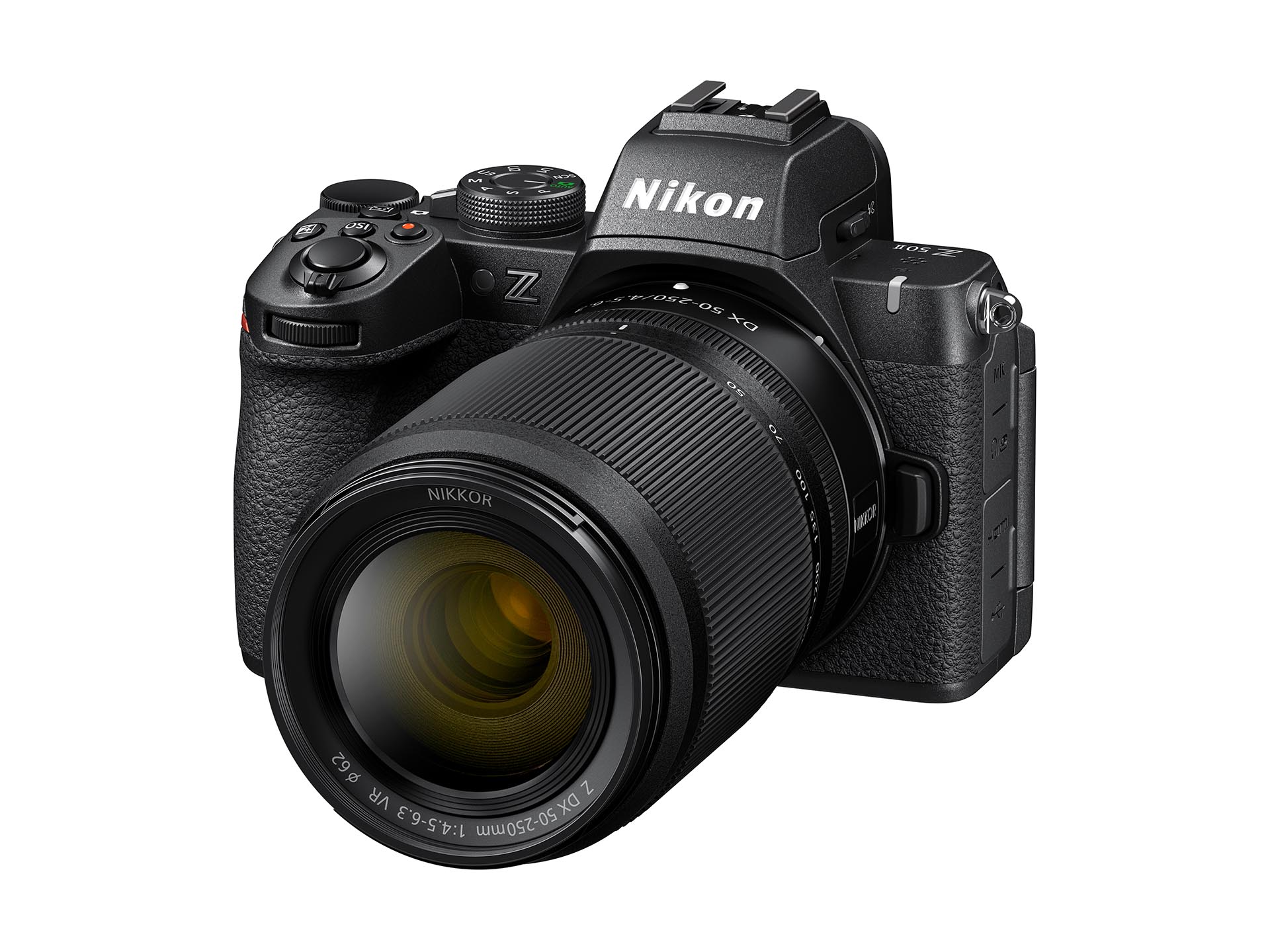 NIKKOR Z DX 50-250mm f/4.5-6.3 VRを装着