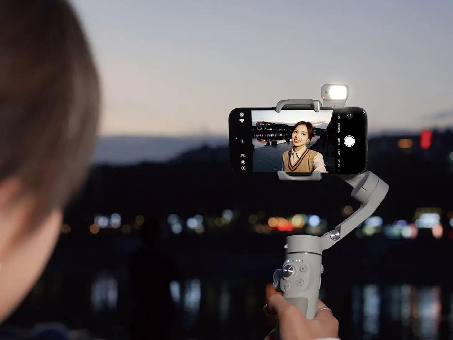 トラッカー&ライト一体型モジュール