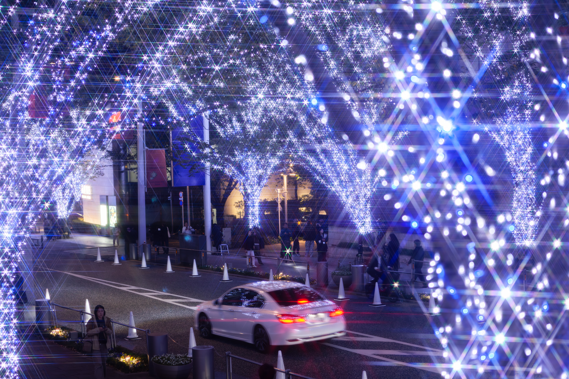 テレビ朝日横からけやき坂下方面