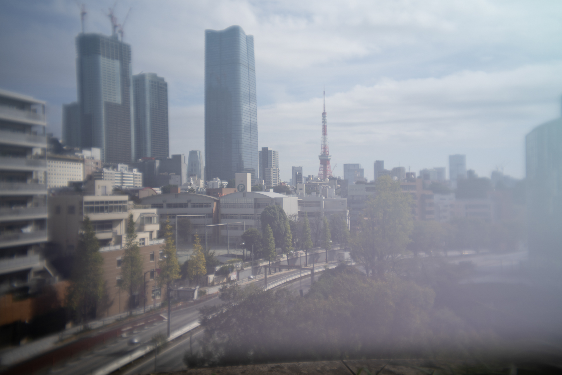 光線漏れ：あり