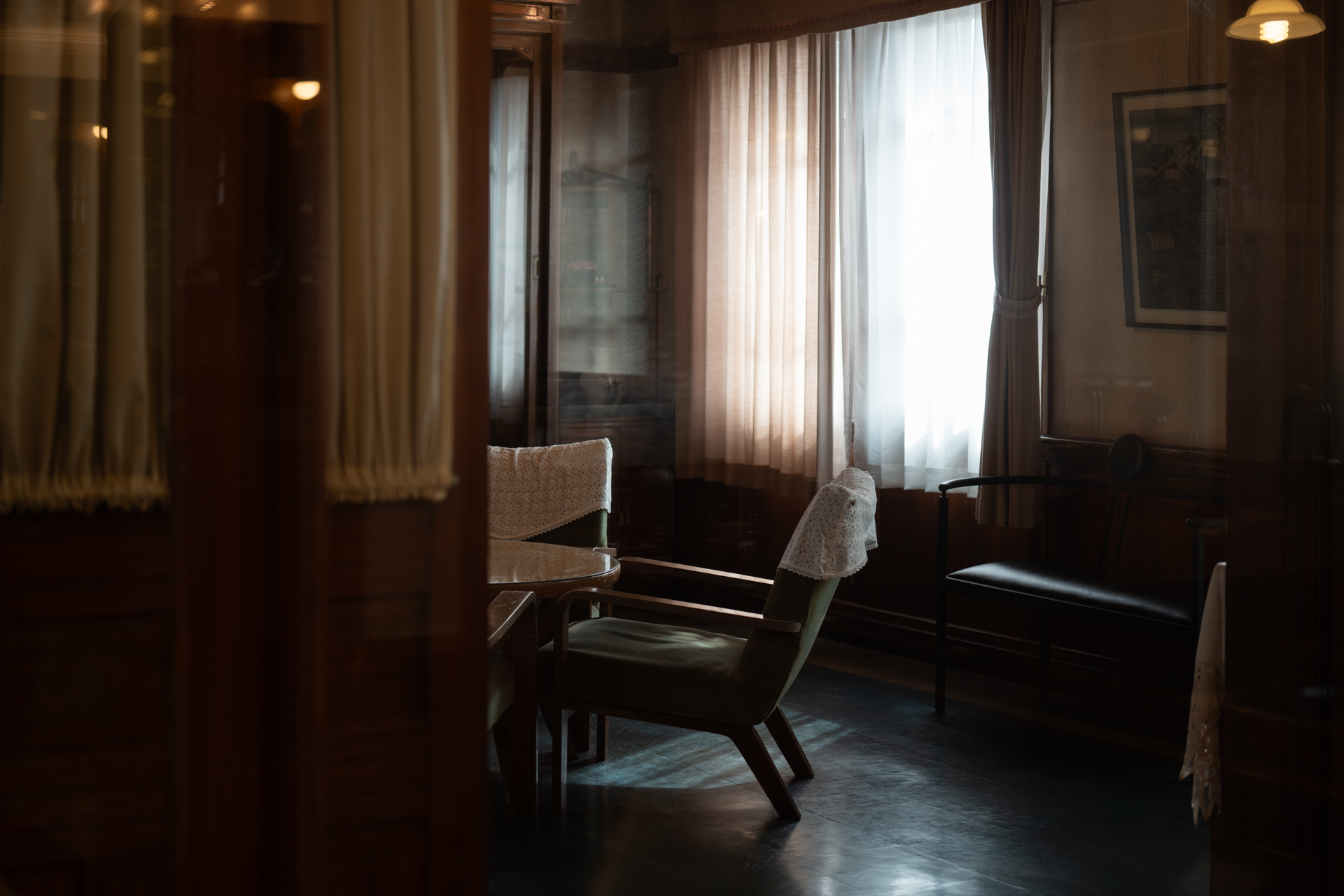 ライカQ3 43／60mm相当にクロップ／絞り優先AE（1/125秒、F2.0、−0.7EV）／ISO 125