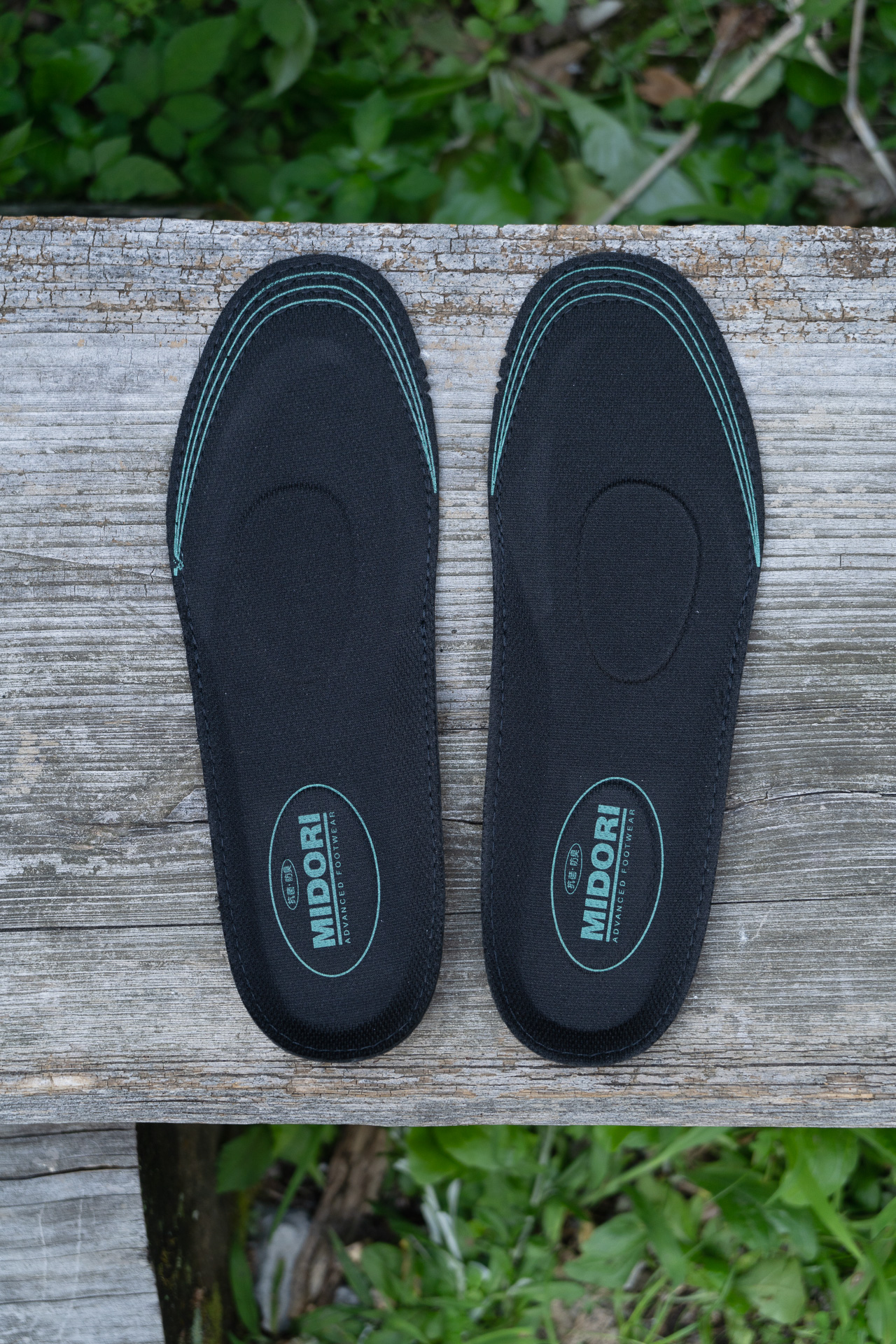 踏み抜き防止インソールを袋から出してみました