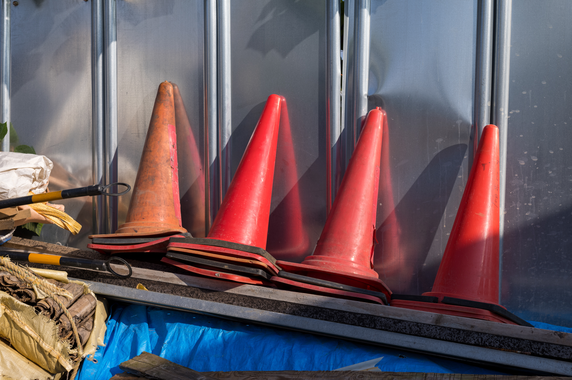 高画素＋高性能レンズって、筆者の経験だとひたすらコントラストが高くシャープなだけという印象があるのですが、本レンズは潤いのある描写をします。これがまた珍しいですね。<br><span class="fnt-85">ライカM11-P／APO-LANTHAR 50mm F3.5 VM／マニュアル露出（1/250秒、F8.0、−0.7EV）／ISO 64</span>