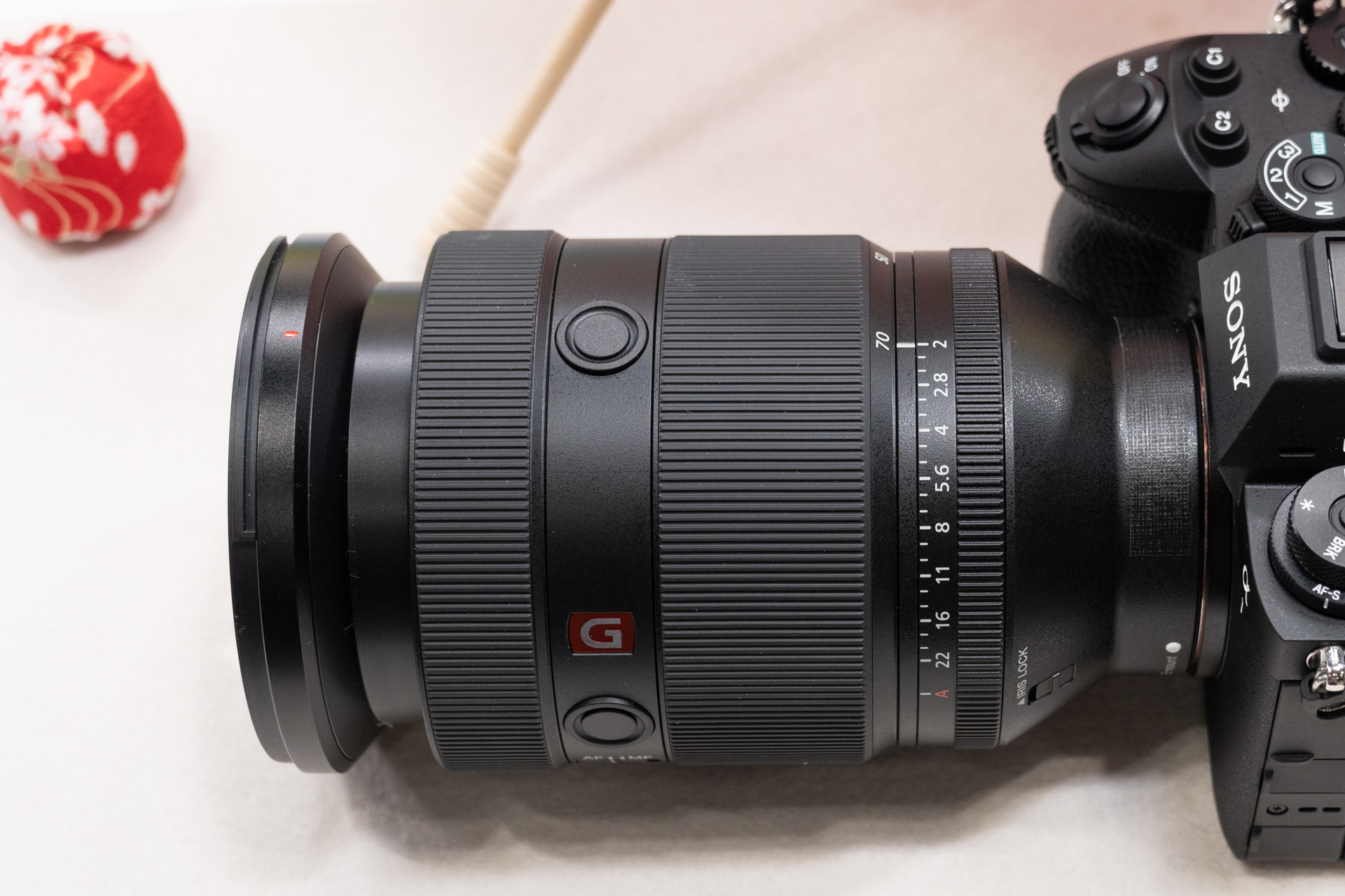 FE 28-70mm F2 GMは望遠端でも繰り出し量が少なく取り回しが良いとのこと
