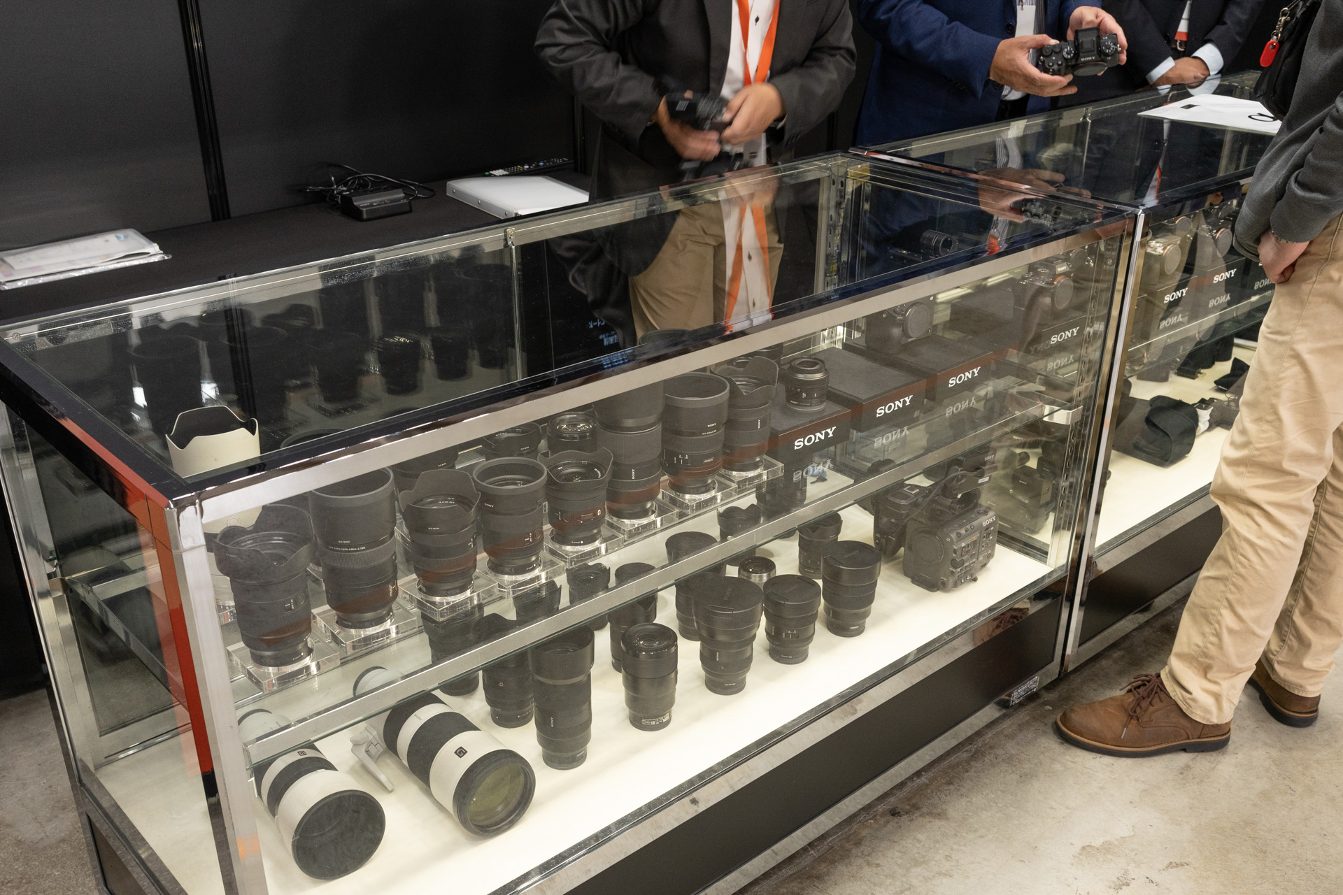 レンズやアクセサリーを試せるブース