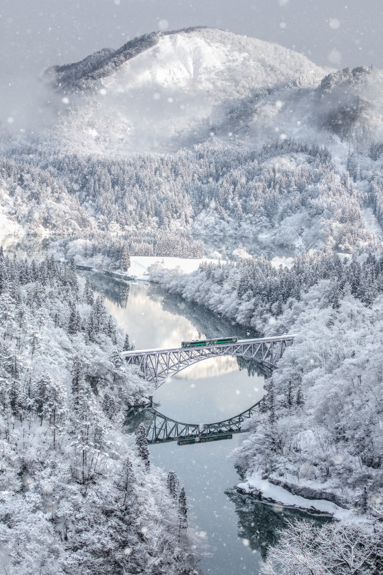 International Photography Awards 2022  風景部門「Nature Photographer of The Year」受賞作<br>撮影：Kogame