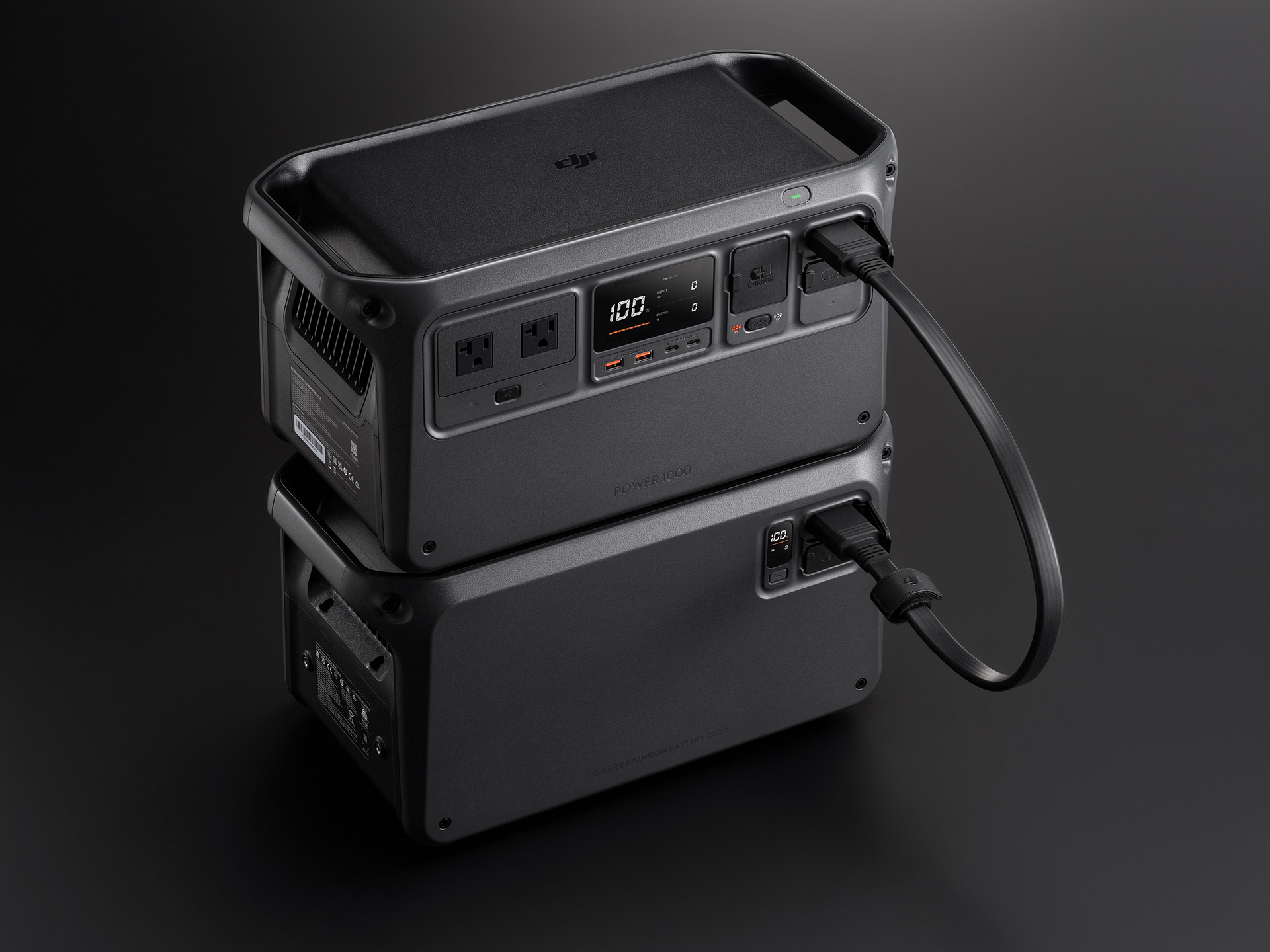 DJI Power 1000（上）とドッキングしたイメージ