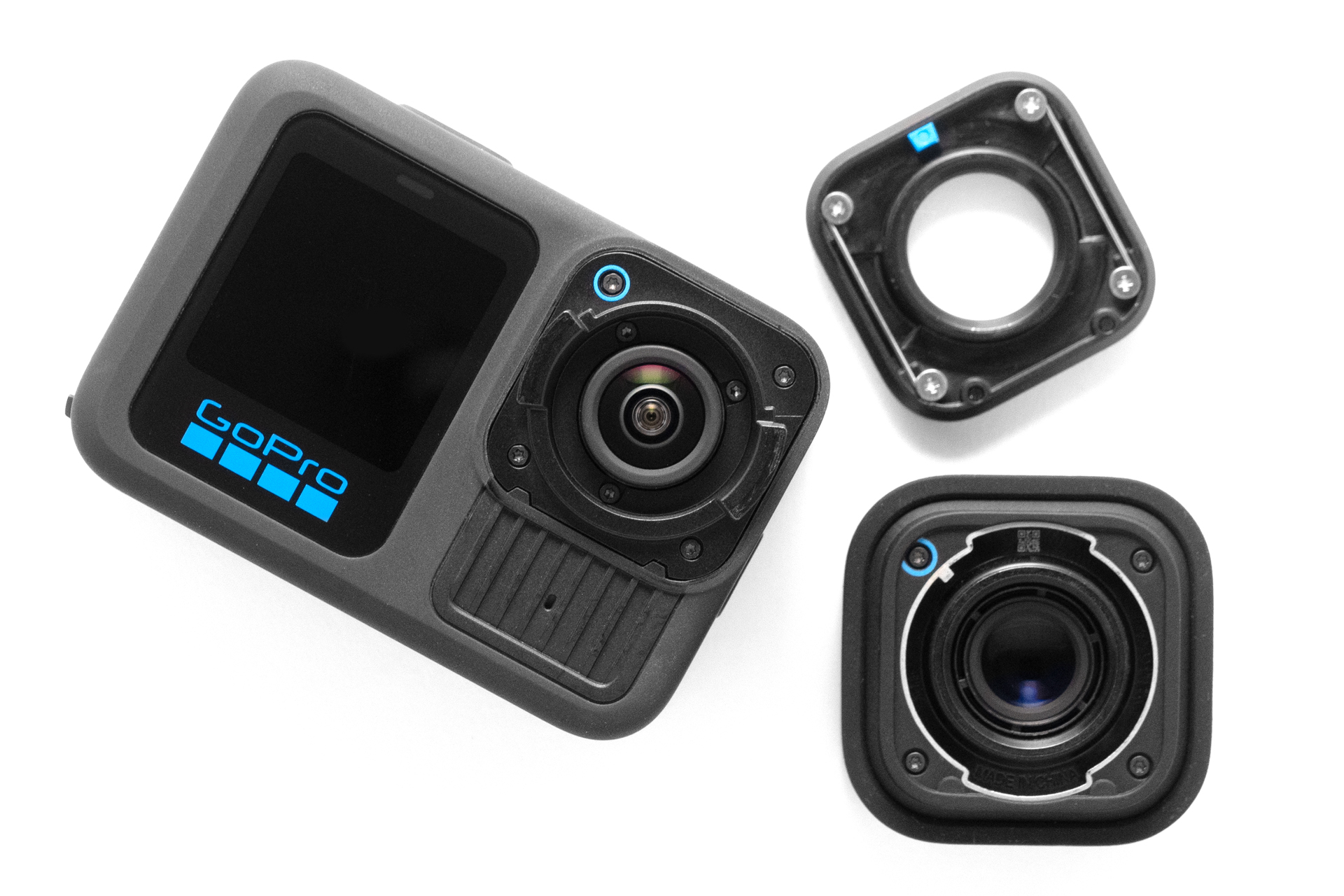 レンズモッドを交換するときは、本体とレンズの青いマークを合わせて嵌合する