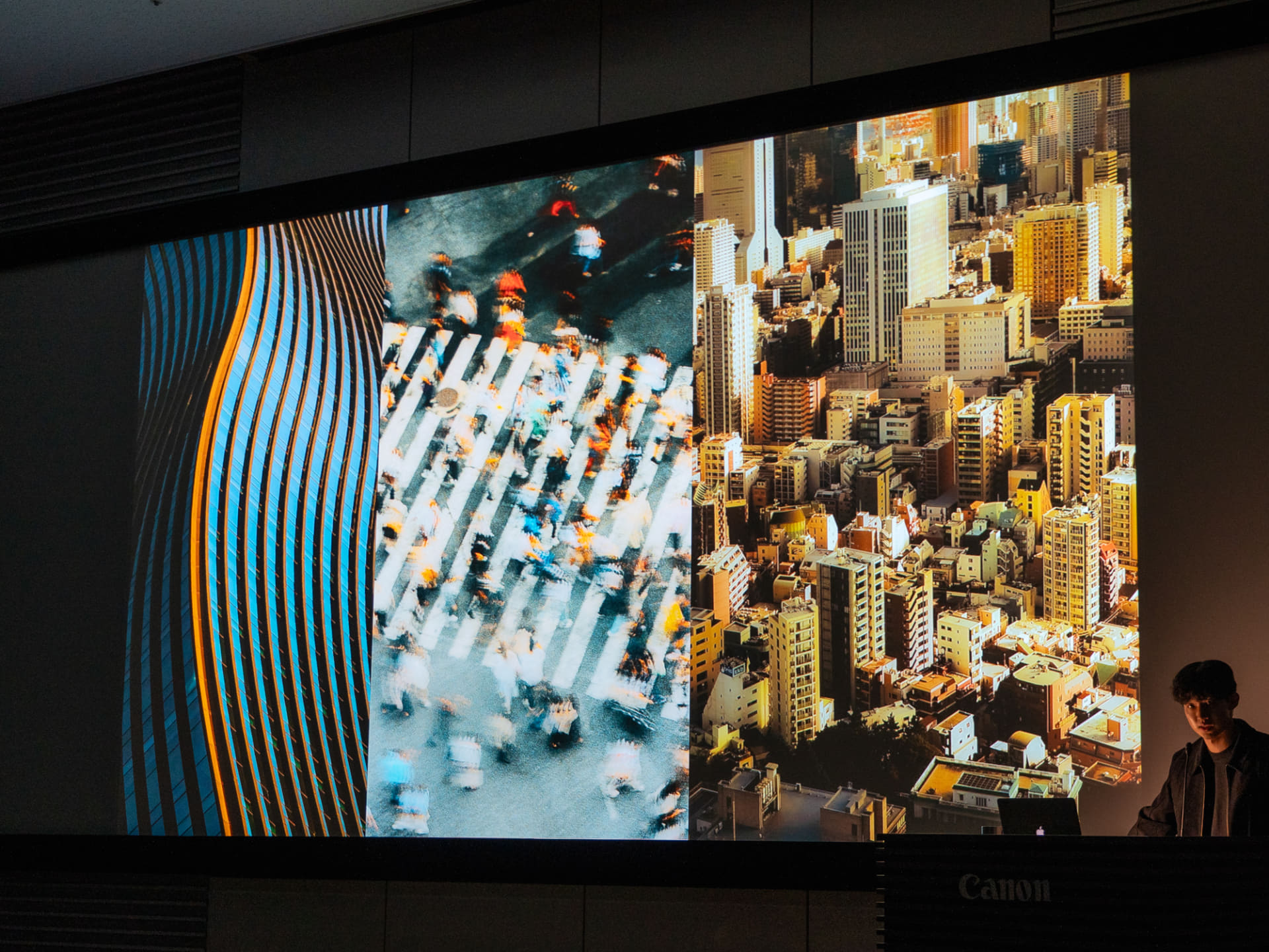 写真展全体をひとつの作品と捉え、作家としてさらなる研鑽を積みたいと話した