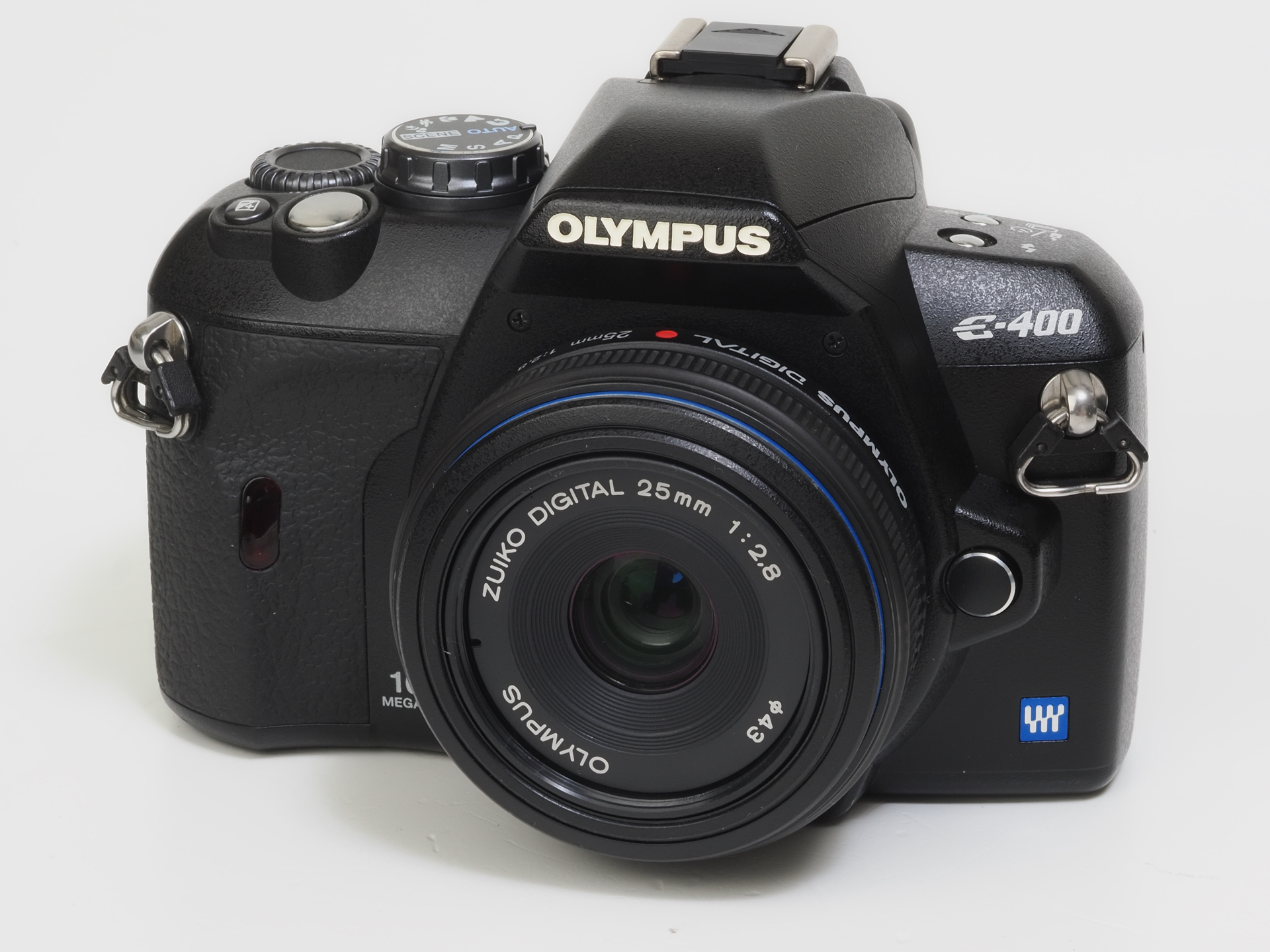 フォーサーズマウントにもパンケーキの25mm F2.8がありました。薄いですね。ただ、タル型の歪曲が取りきれていない感じです。Photoshopで少し直してしまえば済むことですが。