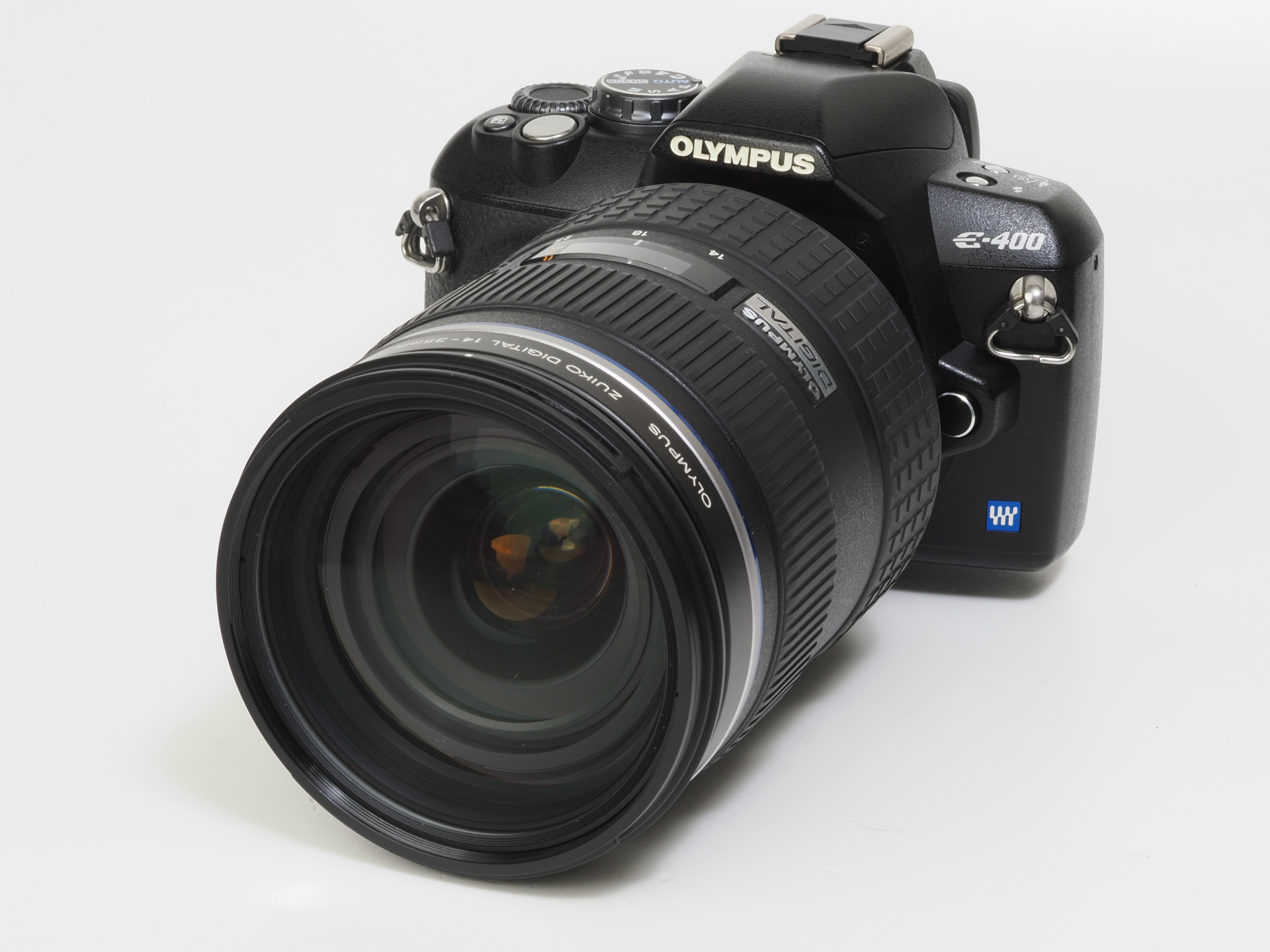 本来はポートレート撮影をしたかったのですが、今回は時間がなく。鏡筒の太さが茶筒みたいで良いですね。あらゆるケースで万能の性能を発揮。レンズがこれだけ高性能だと画素数とか、どうでもよくなる感じさえします。