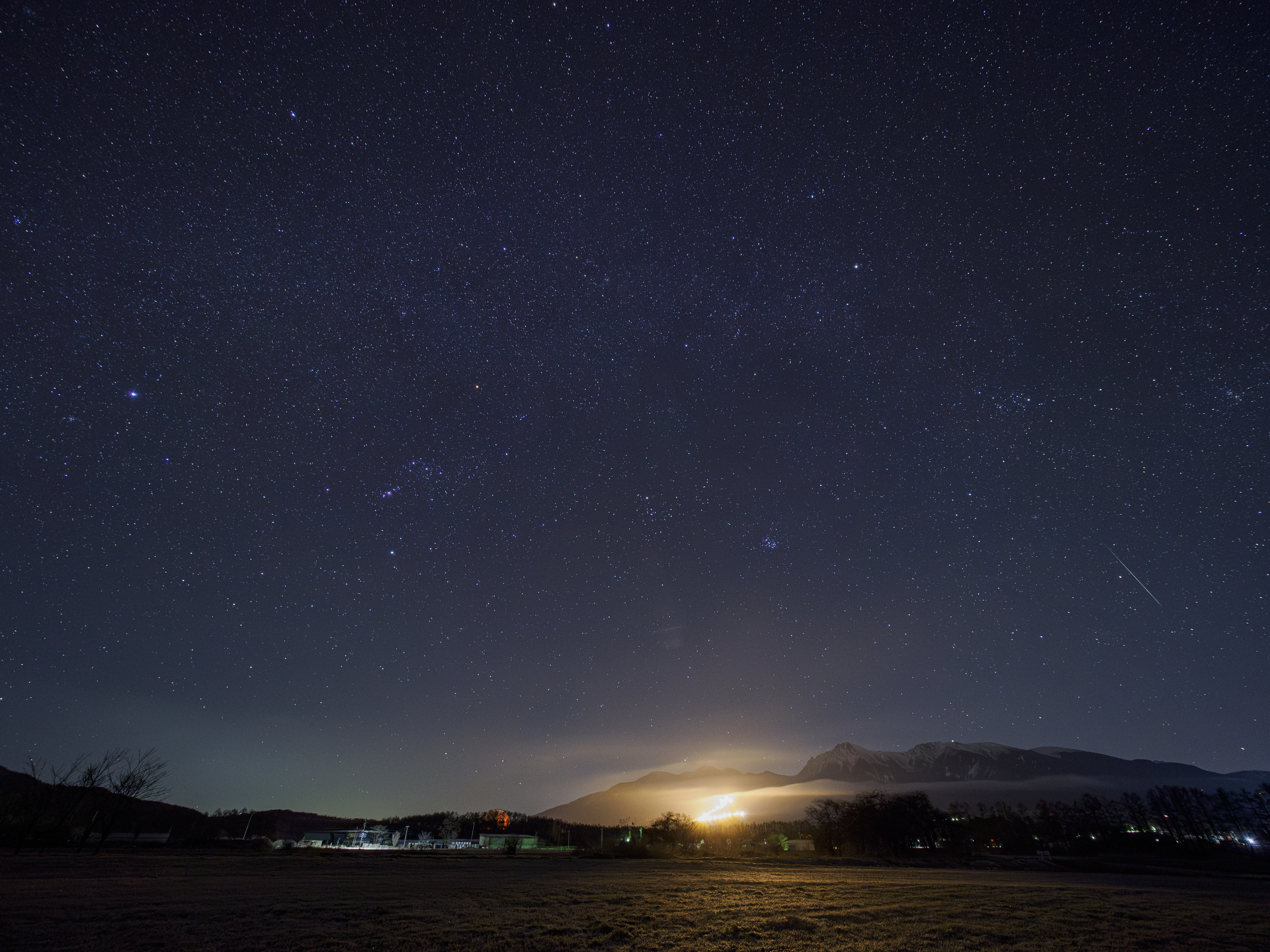 OM-1／M.ZUIKO DIGITAL ED 7-14mm F2.8 PRO／7mm／マニュアル（15秒、F2.8）／ISO 3200（撮影：北山輝泰）