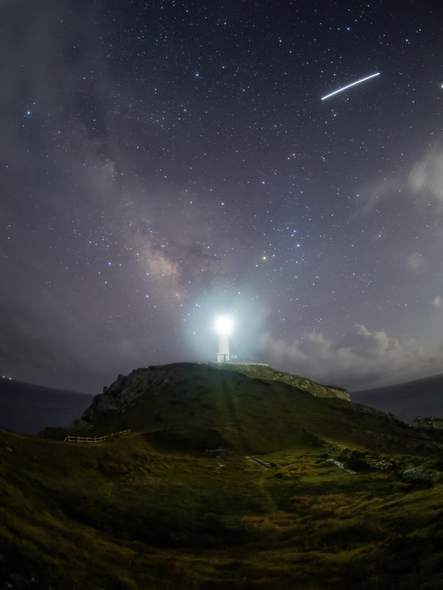 OM-1／M.ZUIKO DIGITAL ED 8mm F1.8 Fisheye PRO／8mm／マニュアル（15秒、F1.8）／ISO 3200（撮影：北山輝泰）