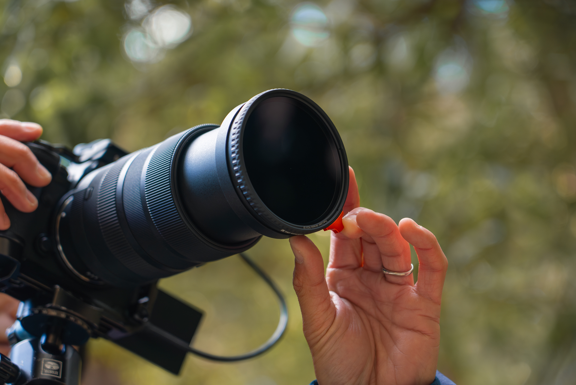 オレンジ色の操作ノブにより使いやすさがアップ。微調整がやりやすい