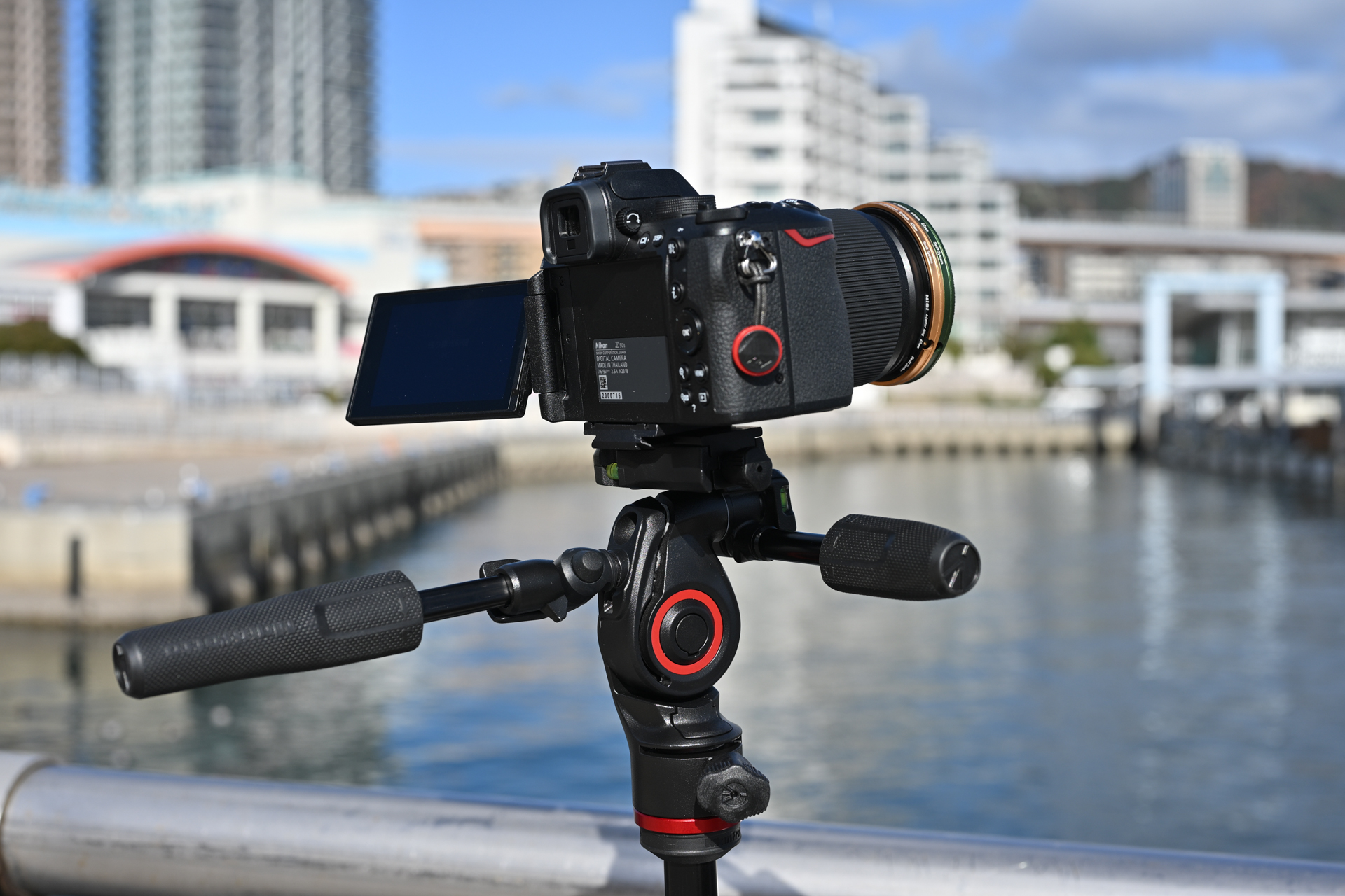 「この雲台がよくできている」と高評価のbefree 3ウェイライブ雲台 MH01HY-3W。静止画・動画を1台でこなす