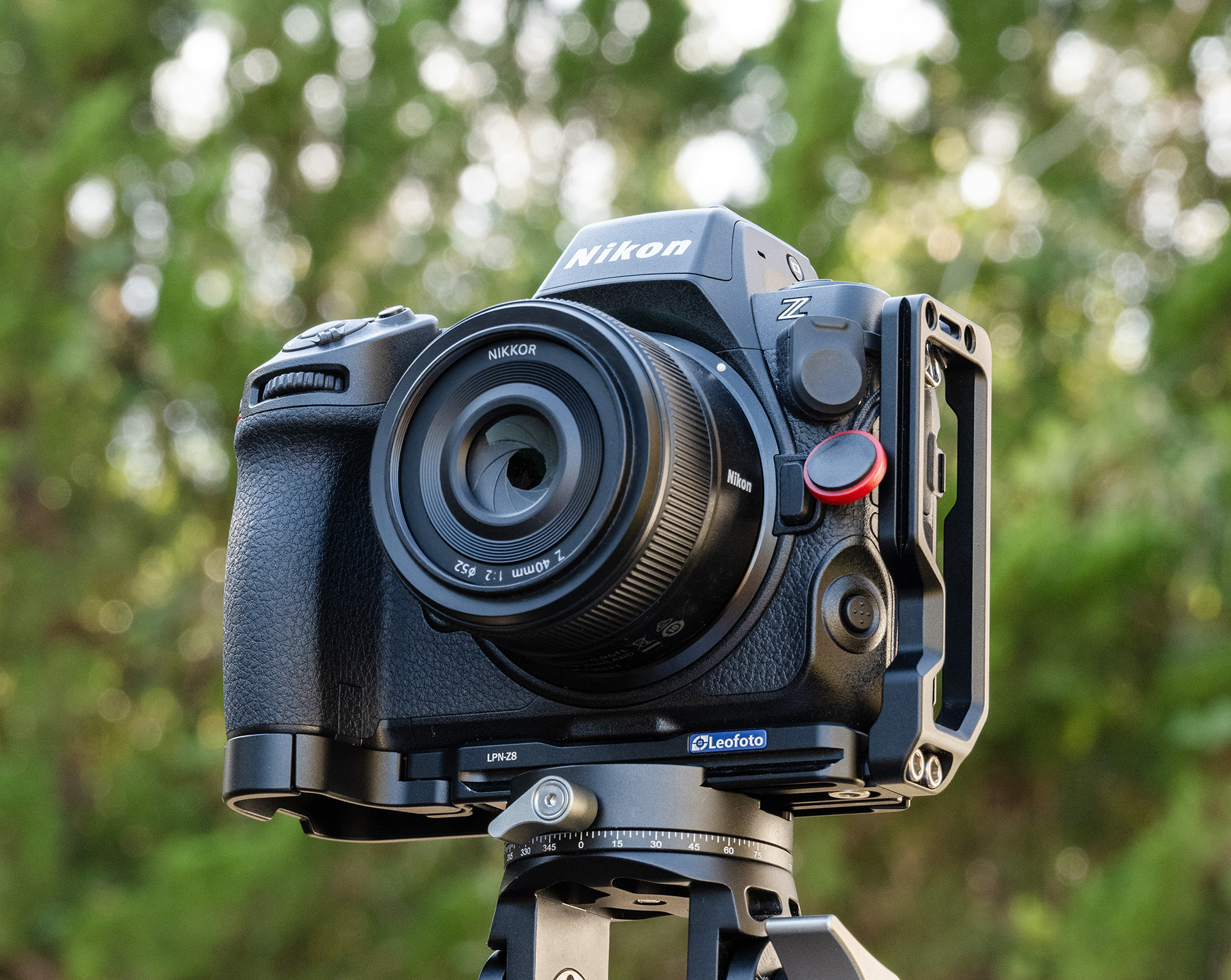 カスタムメニュー・動画からシャッタースピード延長を選ぶと動画撮影でも1/4秒まで使えるようになります。加えて超高感度も低ノイズ。日中から星空まで。静止画も動画も、これ1台でなんでも撮れちゃう凄いヤツってことで1番のお気に入りです