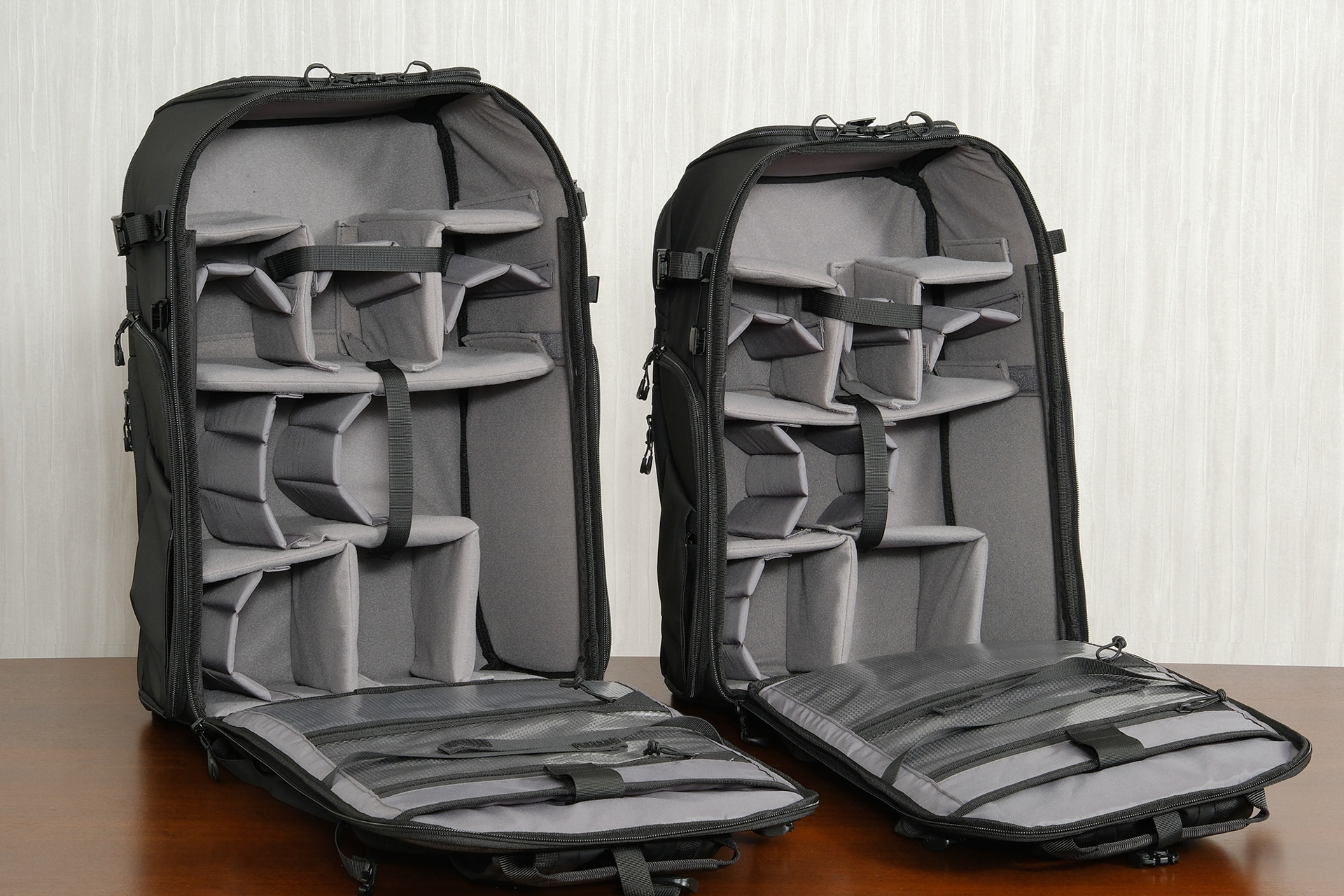 GW-ADVANCE タンク フェイスゲートバックパック。左から26リットルモデル、17リットルモデル