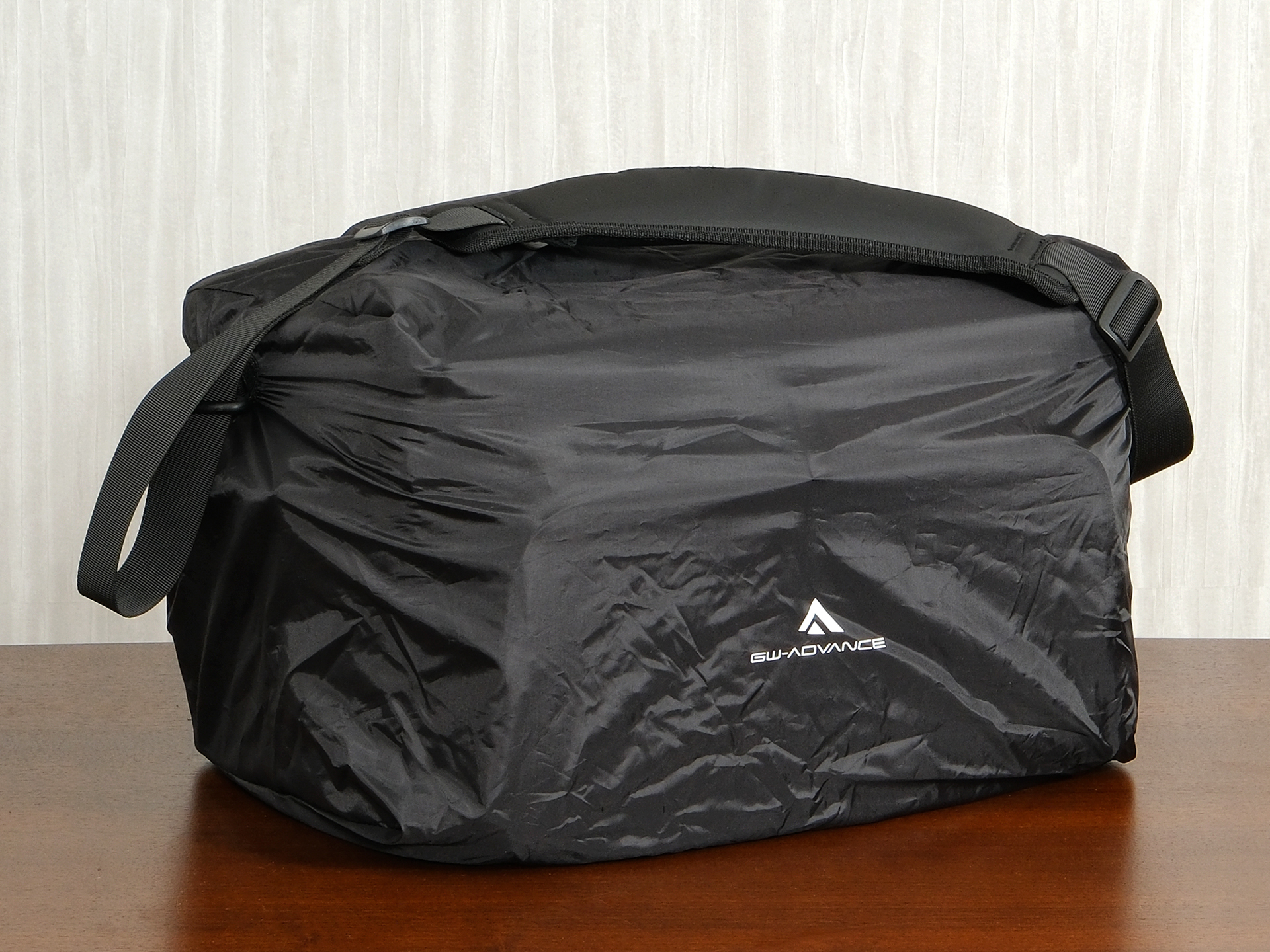 付属のレインカバーを装着