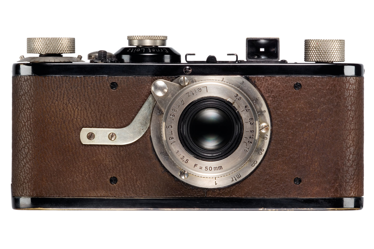 ライカI。ライカ製品の中でも最初のマイルストーン的な存在の「ライカI」は、その後のサクセスストーリーの礎を築いたカメラに位置づけられているという