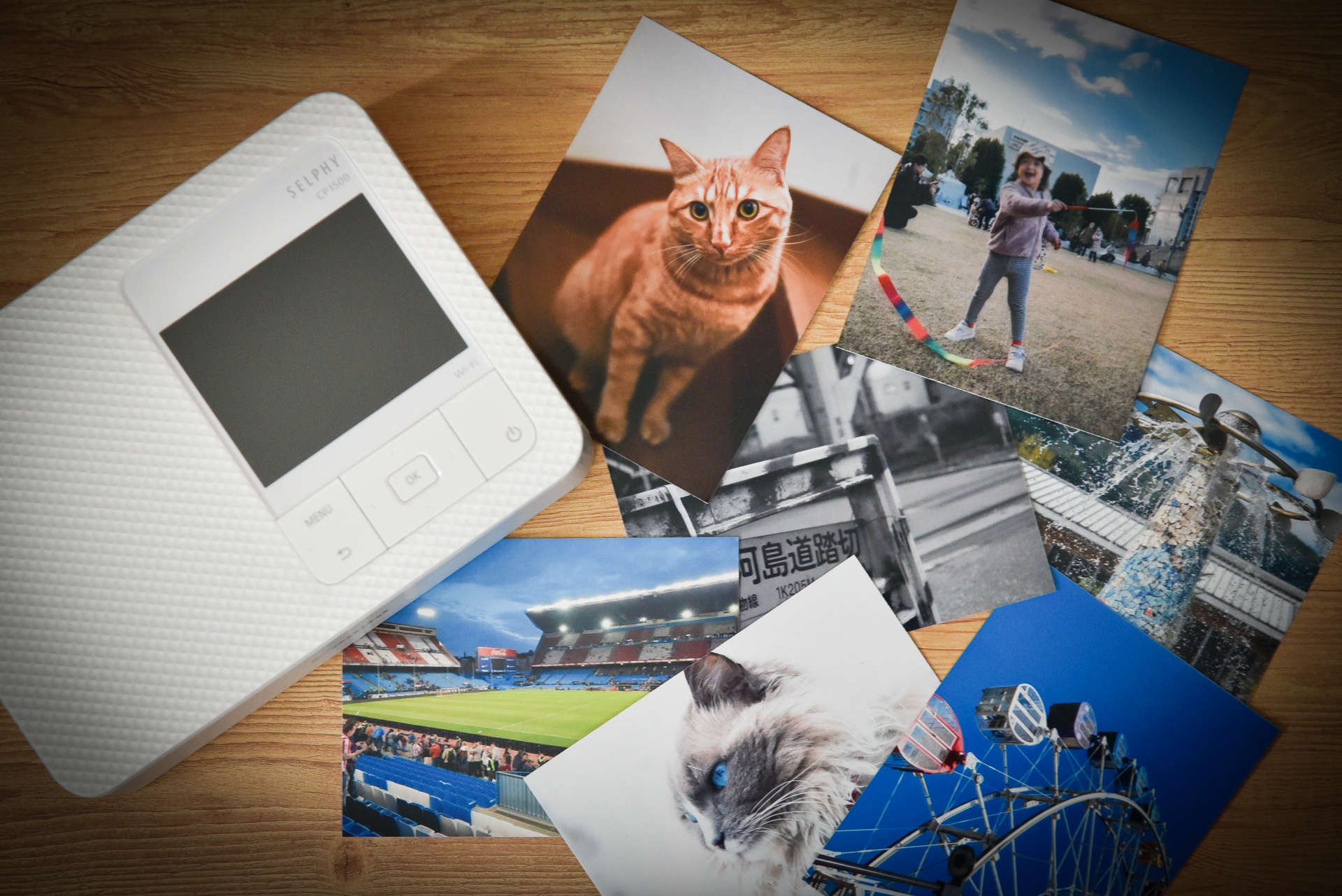 SELPHY CP1500はそのサイズ感も素晴らしく、ちょっとしたスペースに収納しておけるのも良いです