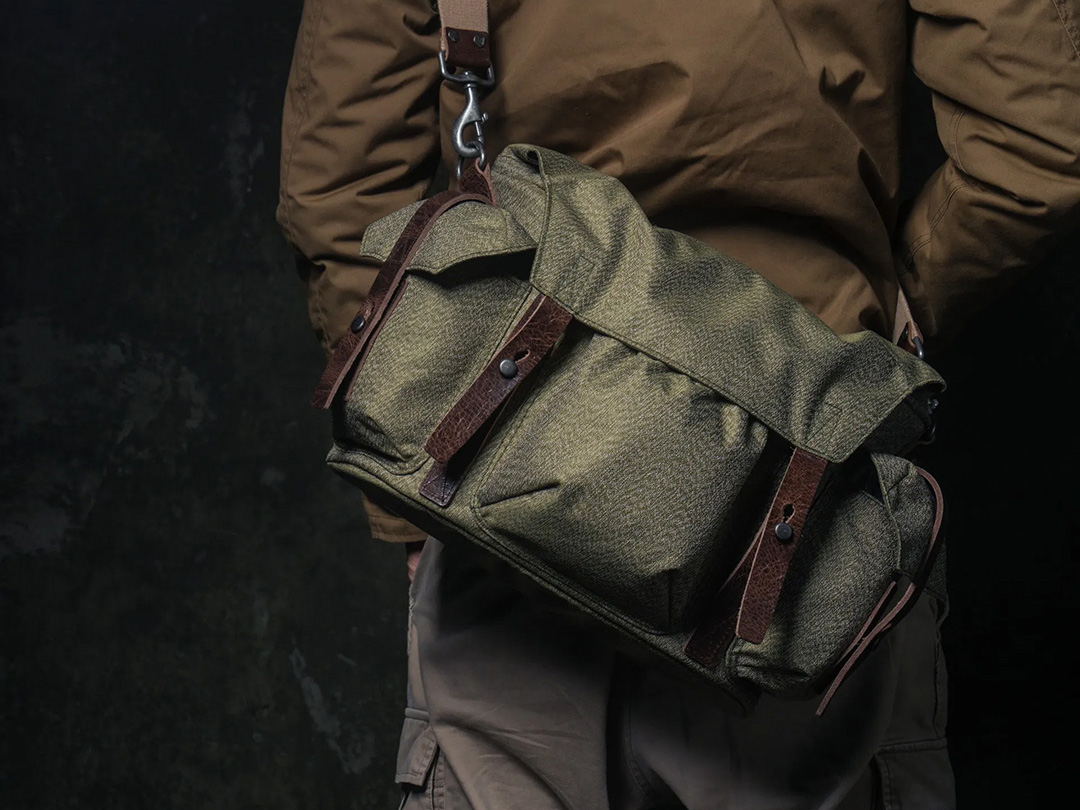 ソルト＆ペッパー スリングバッグ 10L