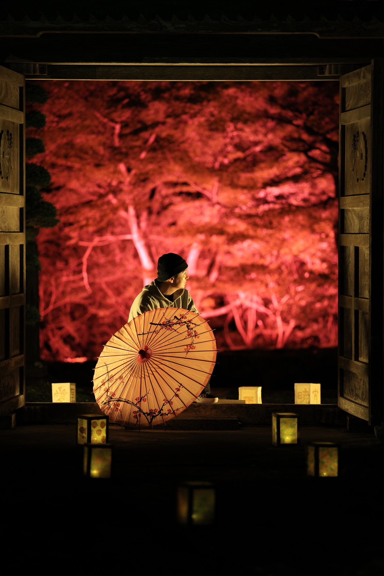 <span class="fnt-85">キヤノン EOS R5 Mark II／RF135mm F1.8 L IS USM／135mm／絞り優先AE（F1.8、1/25秒、－0.7EV）／ISO 1600／WB：オート／ニューラルネットワークノイズ低減（標準）</span>