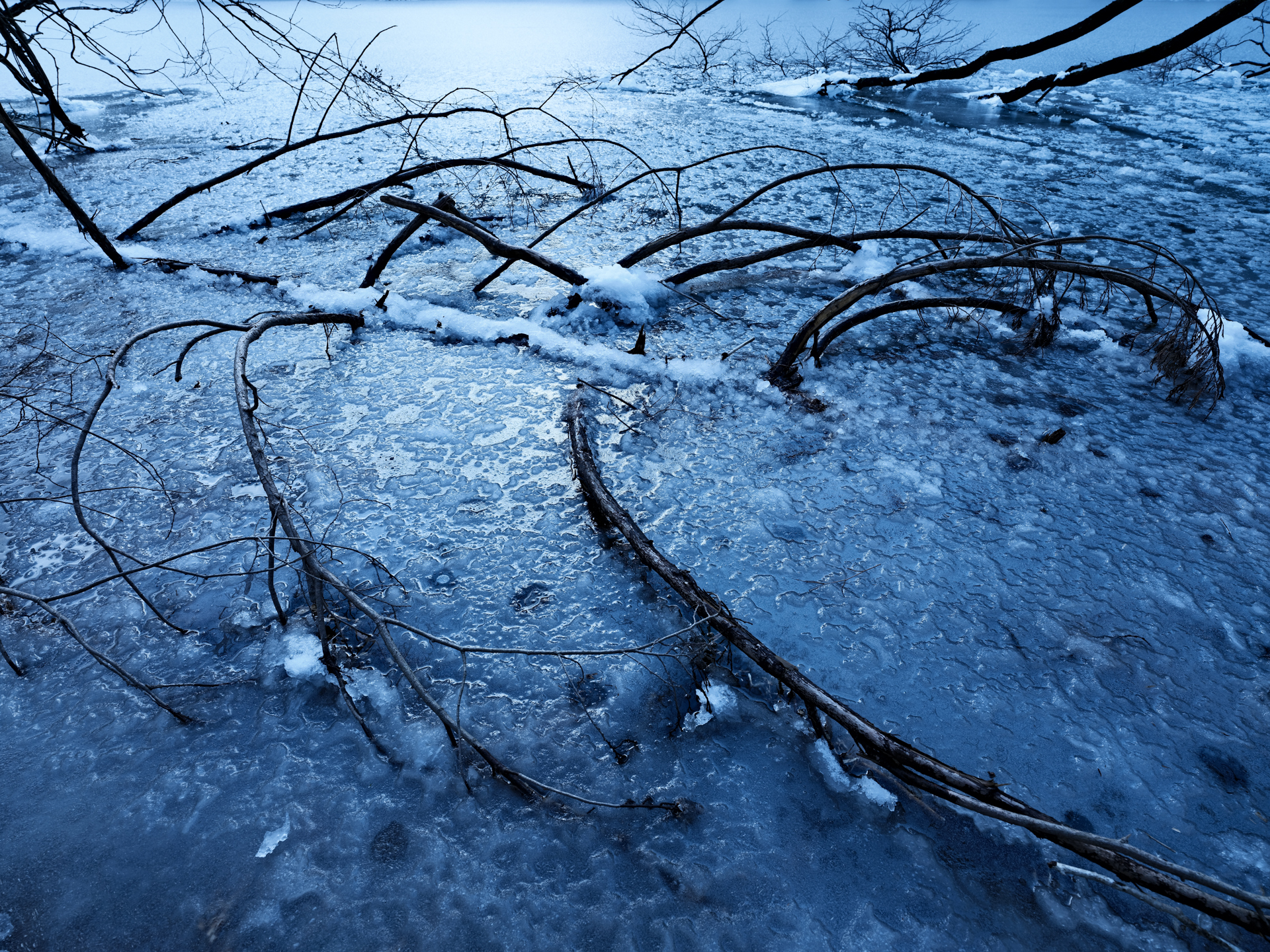 富士フイルム GFX100S II／GF20-35mmF4 R WR／24.5mm（19mm相当）／マニュアル露出（1/30秒、F11）／ISO 80／フイルムシミュレーション: REALA ACE