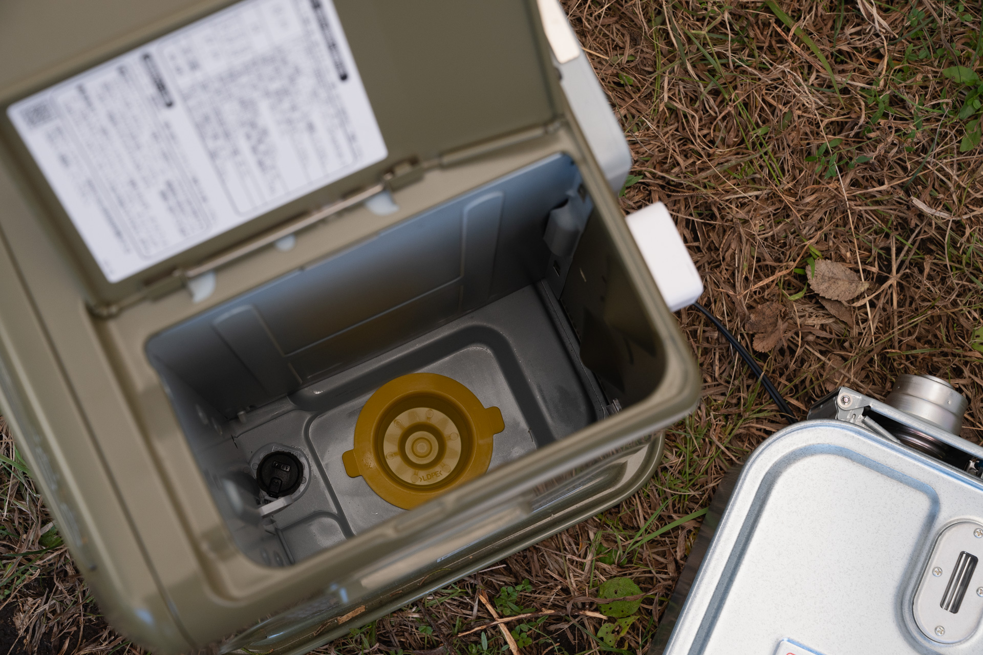 運搬時は、黄色のキャップをこのように本体にセットする