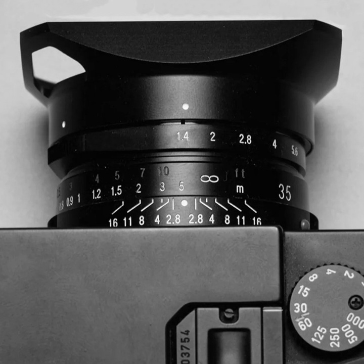 フォクトレンダー「Nokton」に装着できる角型アルミフード - デジカメ