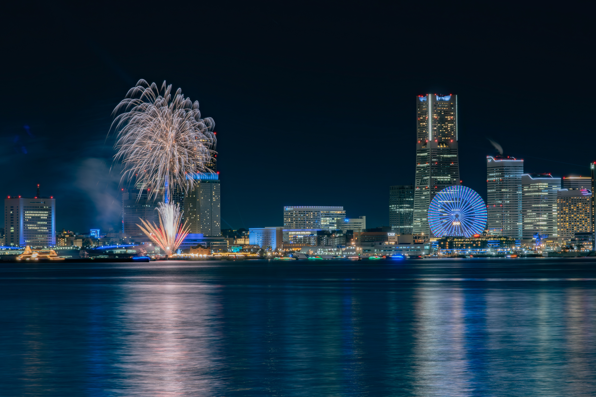 横浜スパークリングトワイライト（神奈川県横浜市）撮影：金武武