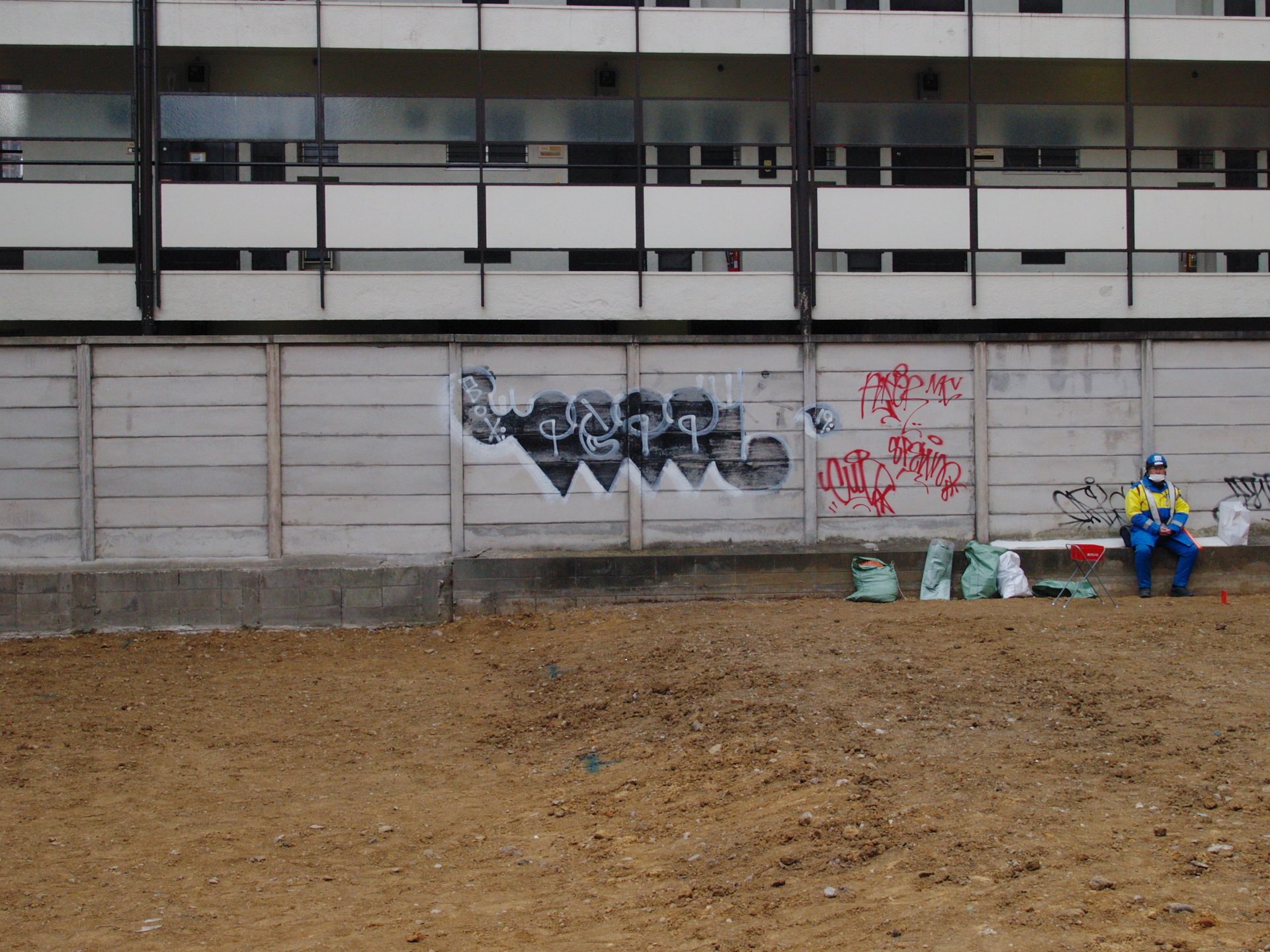 小さいサイズのセンサーは遠くの被写体の解像力が不安だという声もありますけど、問題ないですね。<br><span class="fnt-85">オリンパス E-500／ZUIKO DIGITAL 11-22mm F2.8-3.5／22mm（44mm相当）／絞り優先AE（1/320秒、F5.6、−0.3EV）／ISO 400</span>