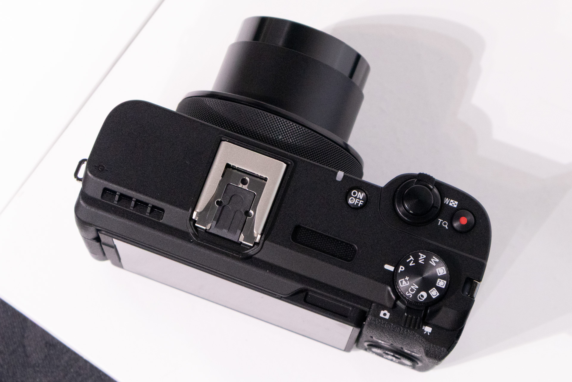 静止画/動画切り替えスイッチが操作しやすい位置にあった