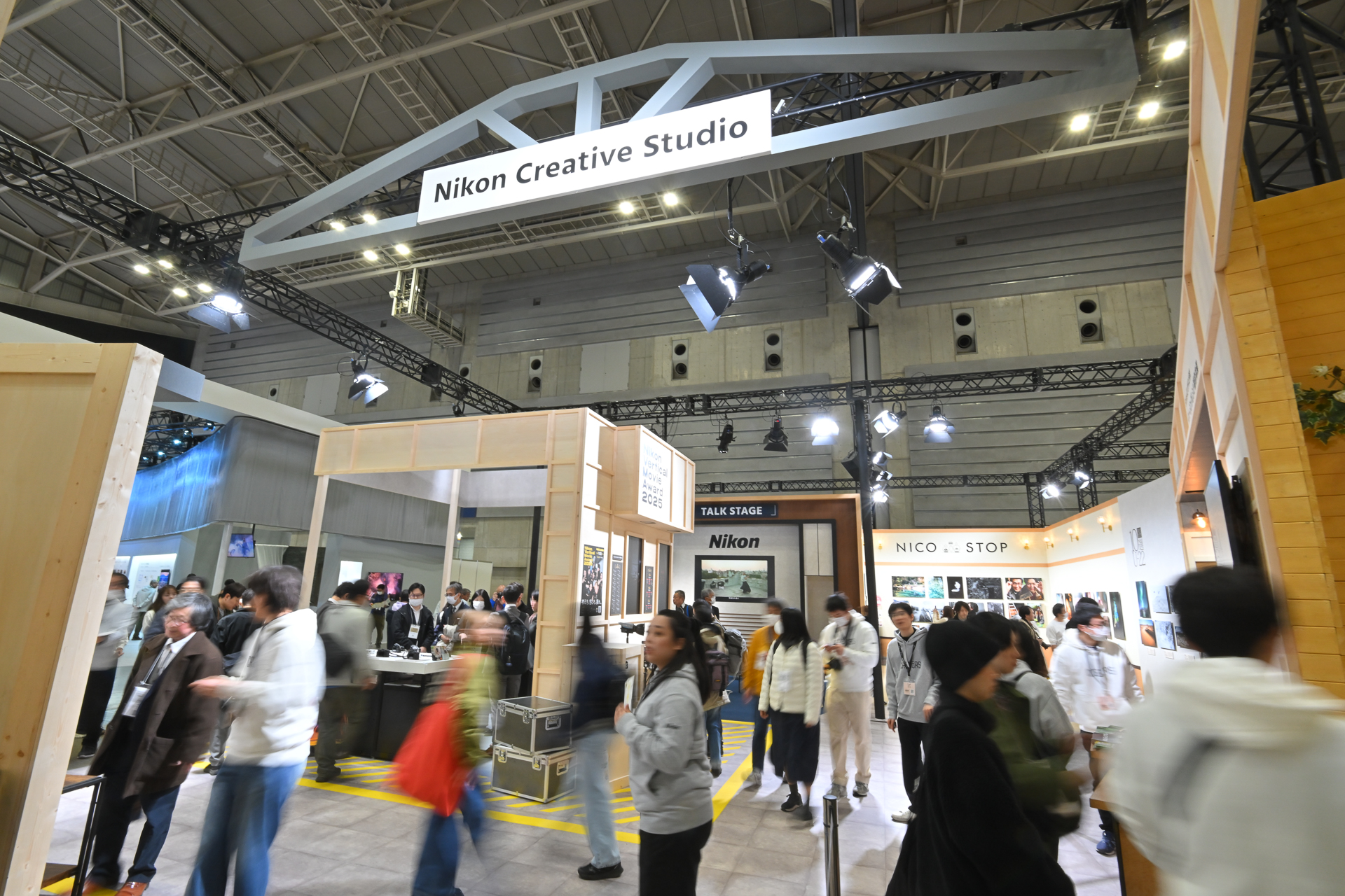 若年層向けの「CREATIVE STUDIO」