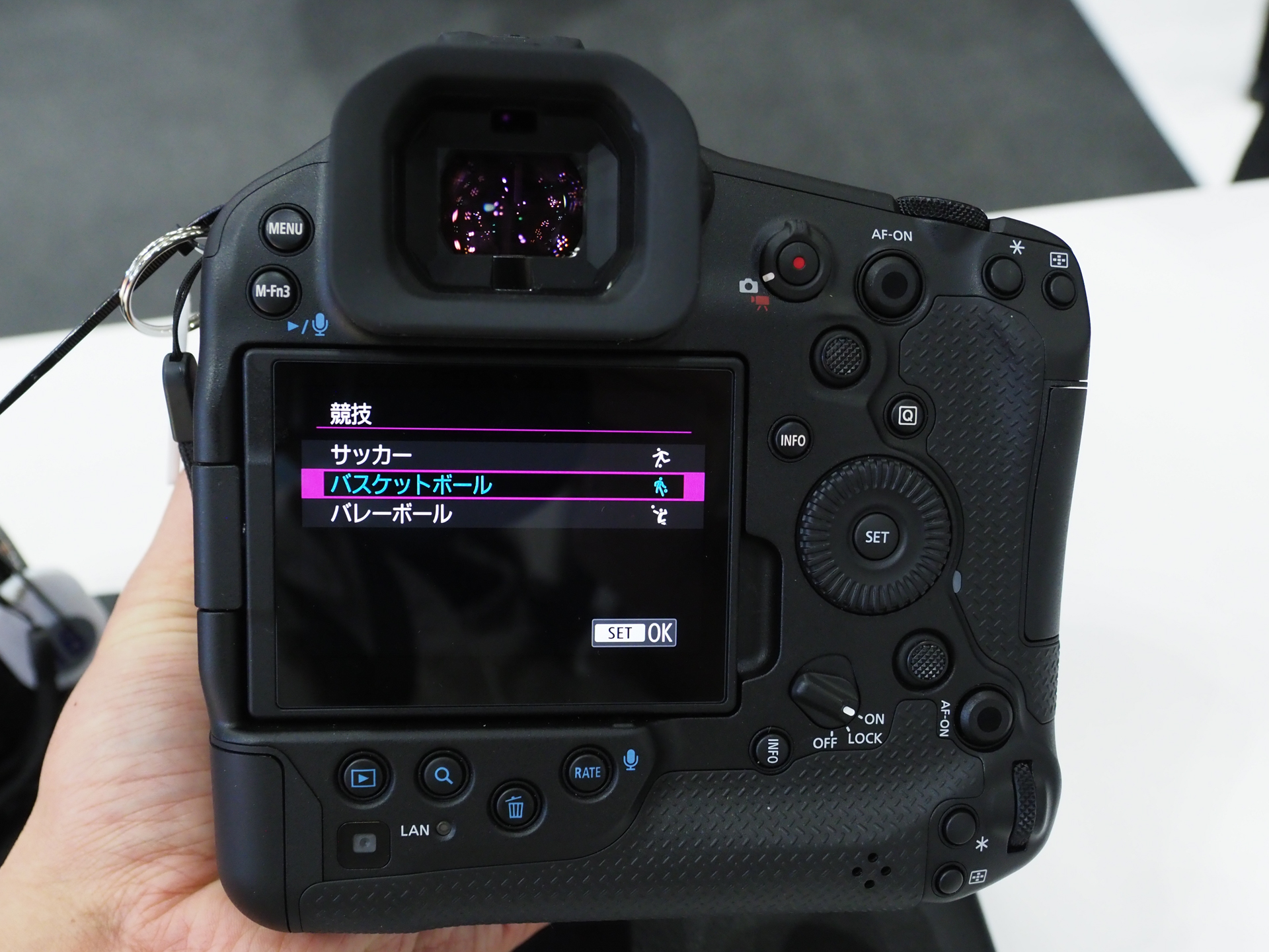 それぞれの種目で特定のアクションをカメラが認識するため、撮影者はフレーミングに集中できる