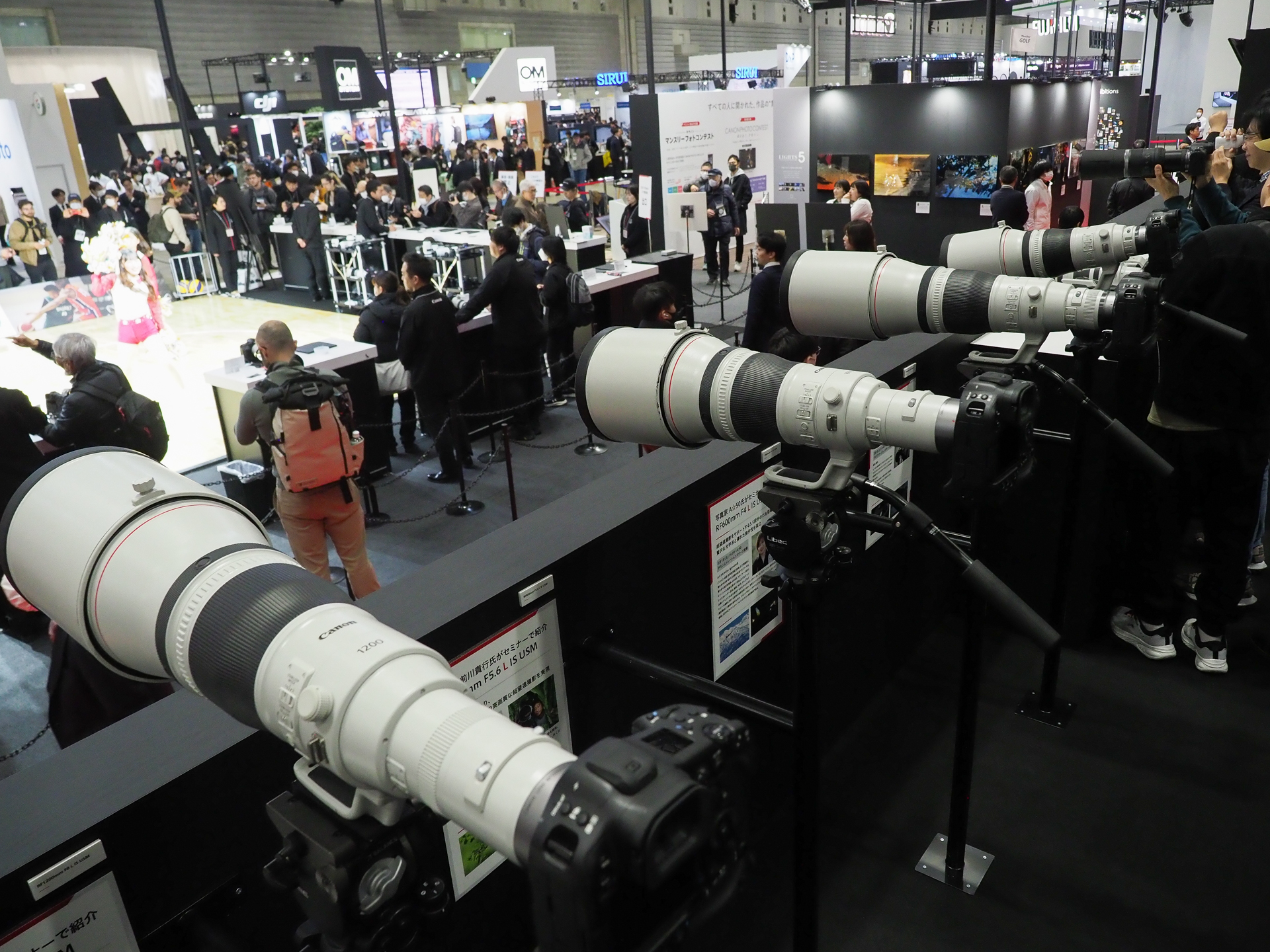 超望遠レンズの体験コーナー