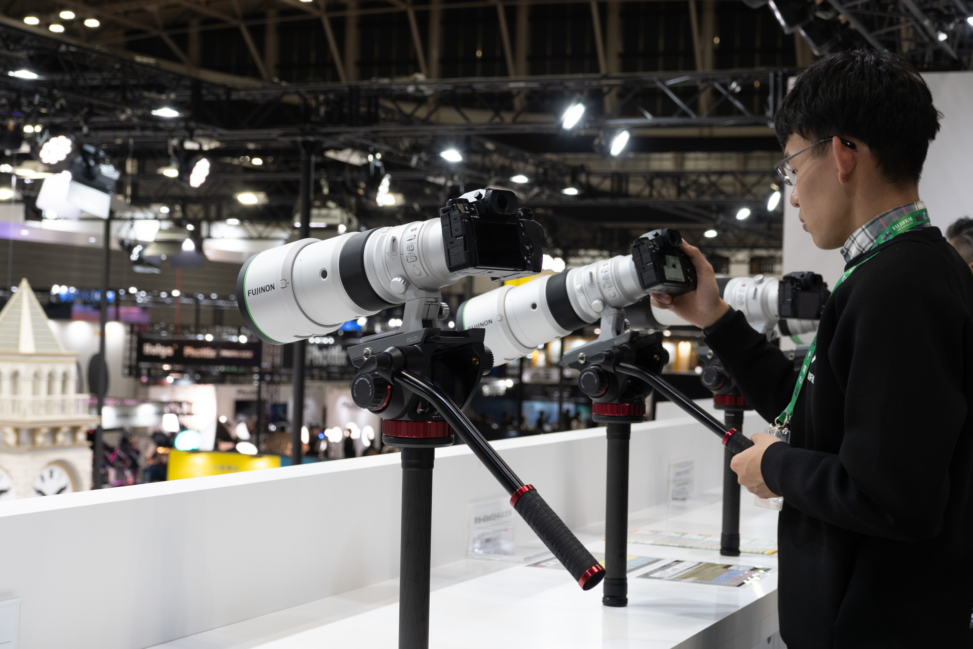 超望遠レンズのコーナー