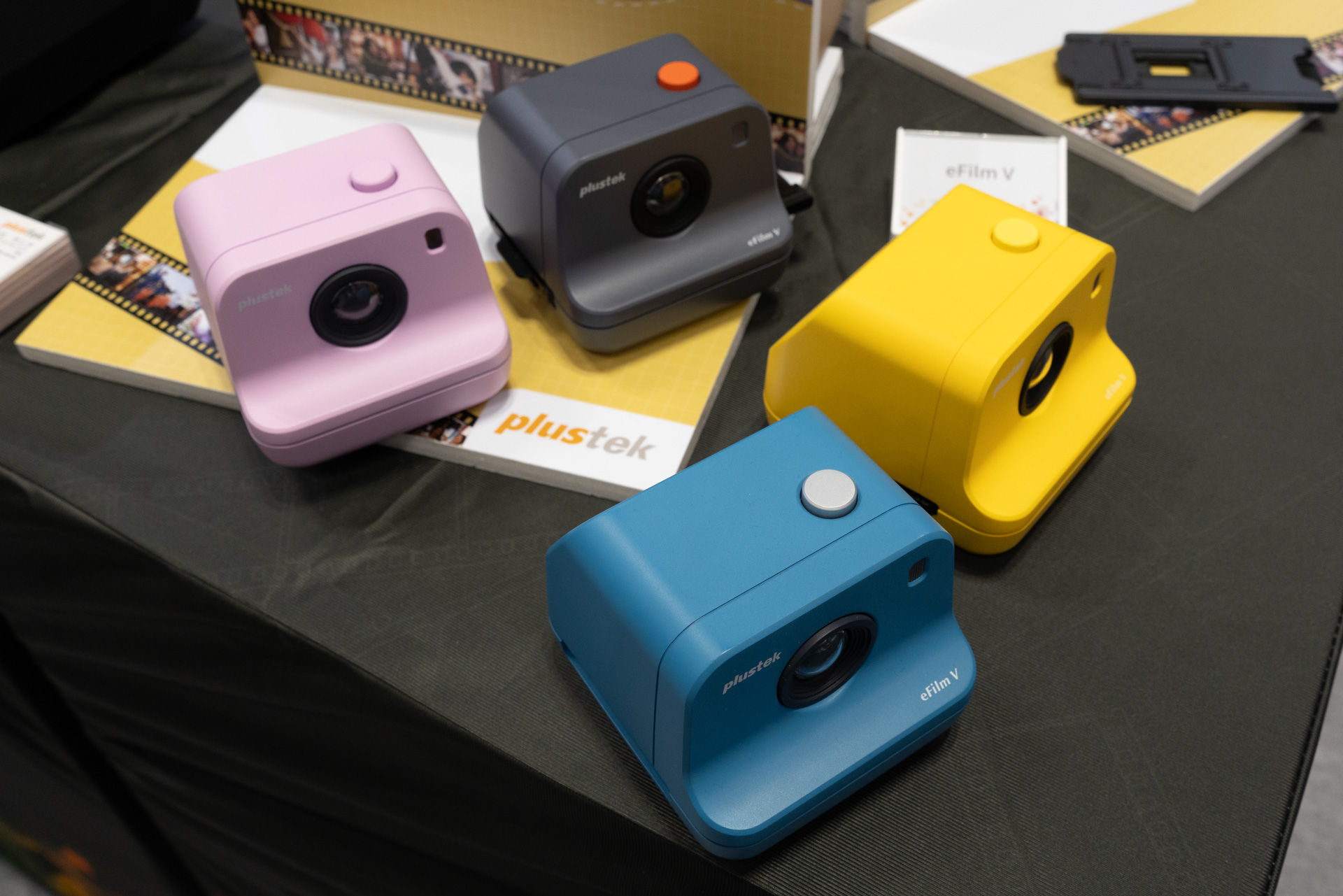 様々なカラーが用意されていた