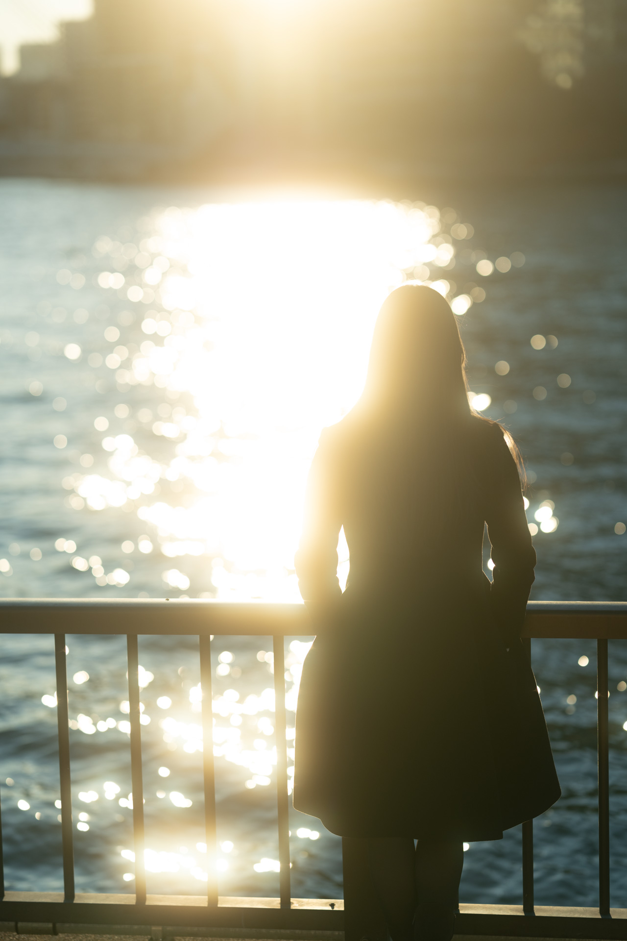 ある程度シャドウを締めたままソフト効果を出せるのはブラックディフュージョンフィルターならでは<br><span class="fnt-85">ソニー α7 IV／FE 85mm F1.4 GM／85mm／マニュアル露出（1/3,200秒、F2.0）／ISO 100／K&F Nano-X ブラックディフュージョン1/4</span>