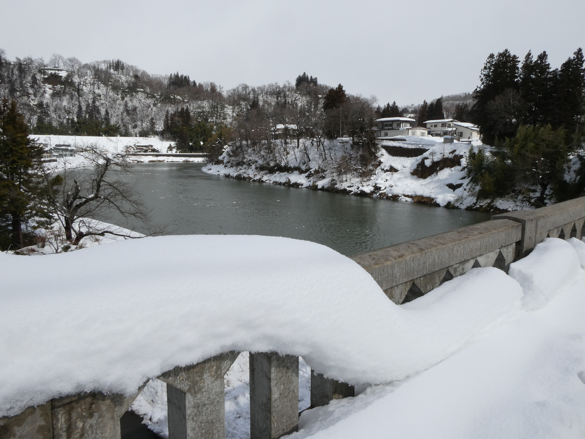 24mm相当／プログラムAE（1/800秒、F5.6、0EV）／ISO 80