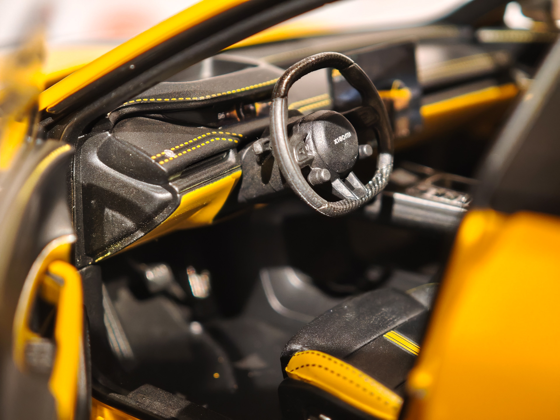 3×カメラでマクロ撮影したもの。ハンドルのロゴにピントが合っている