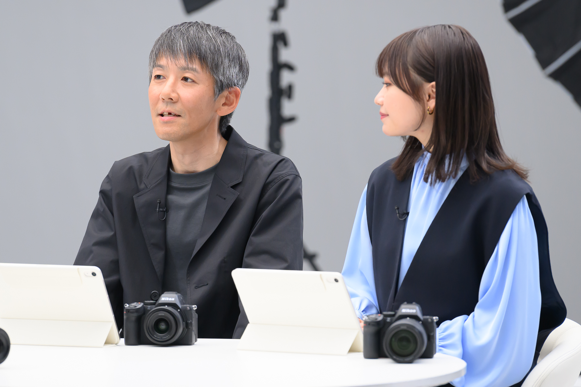 左：映像事業部 第二開発部 藤田祐介氏