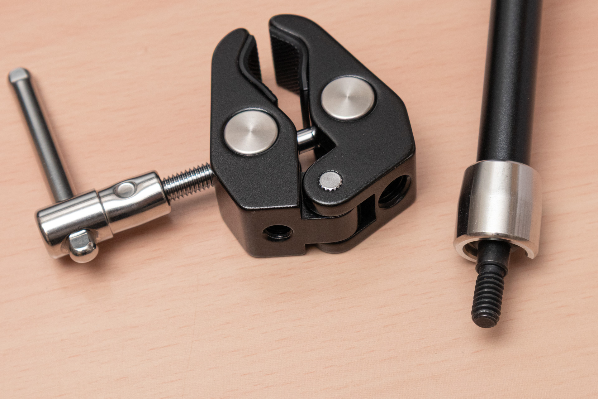 クランプを外したところ