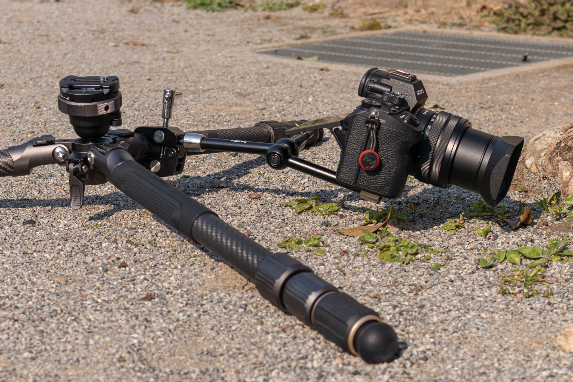 三脚単体よりもアングルの自由度が増す