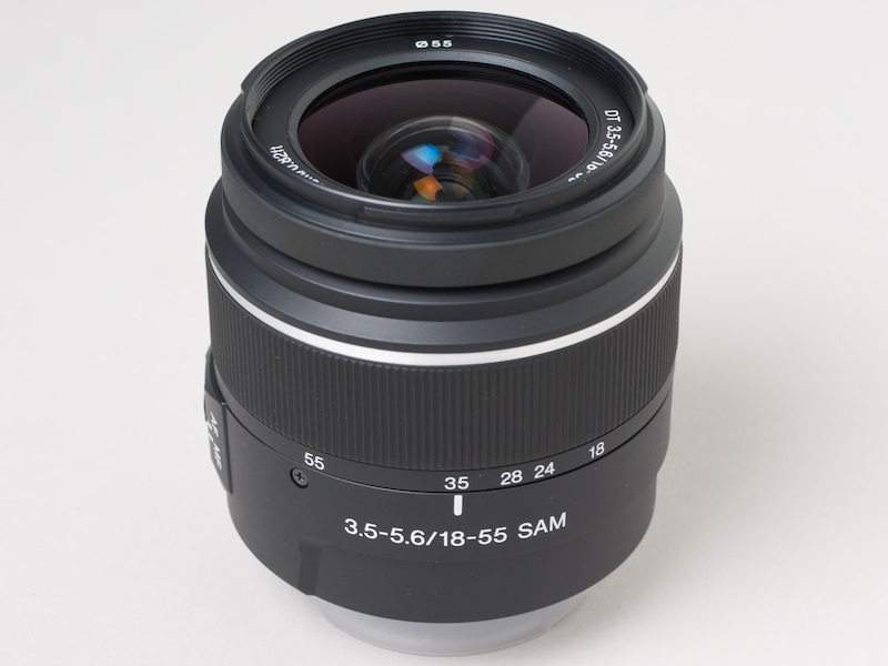 <b>標準ズームレンズのDT 18-55mm F3.5-5.6 SAM</b>