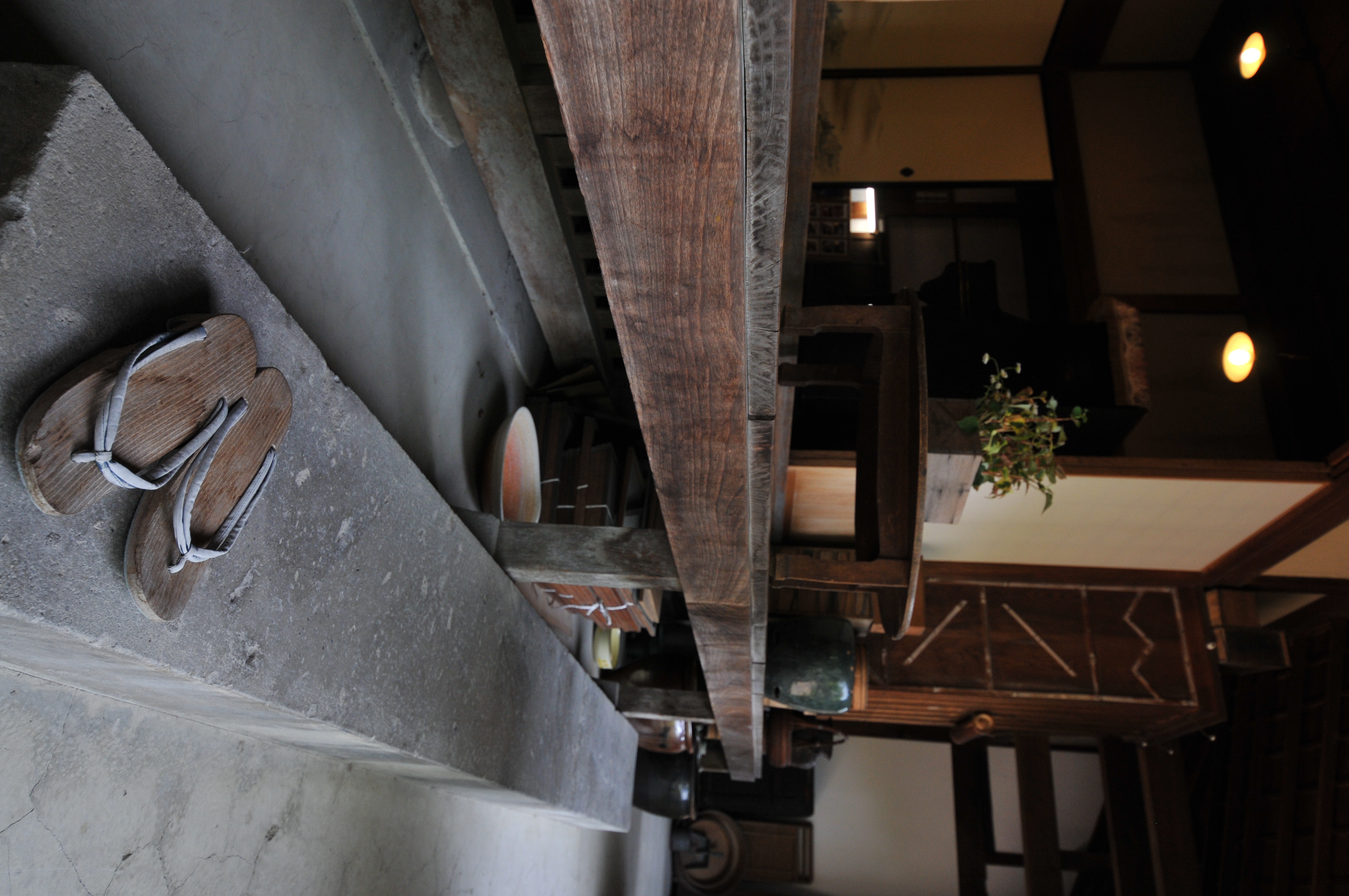 <b>D300 / AF-S DX NIKKOR 10-24mm F3.5-4.5 G ED / 約5.1MB / 2,848×4,288 / 1/125秒 / F4.5 / -1EV / ISO400 / WB:オート / 16mm</b>