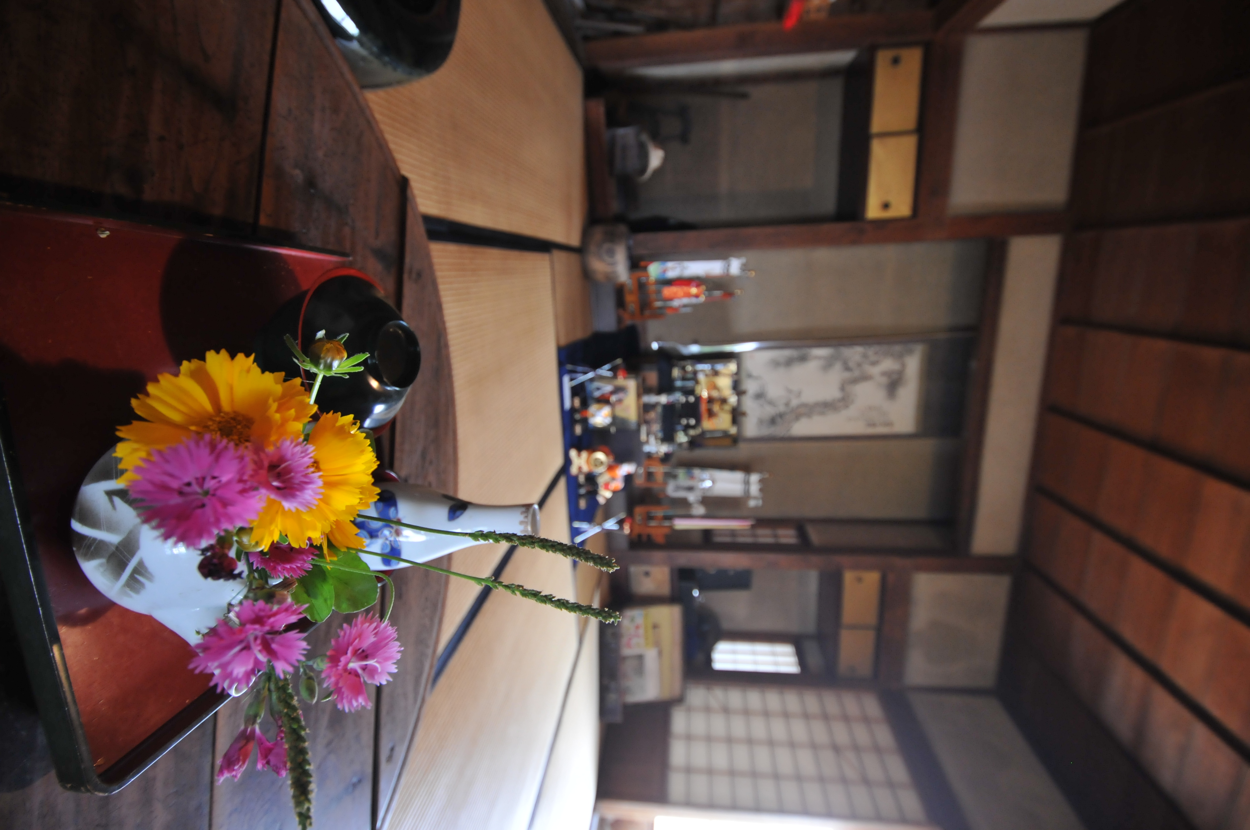 <b>D300 / AF-S DX NIKKOR 10-24mm F3.5-4.5 G ED / 約4.4MB / 2,848×4,288 / 1/60秒 / F3.5 / -0.3EV / ISO800 / WB:オート / 10mm</b>