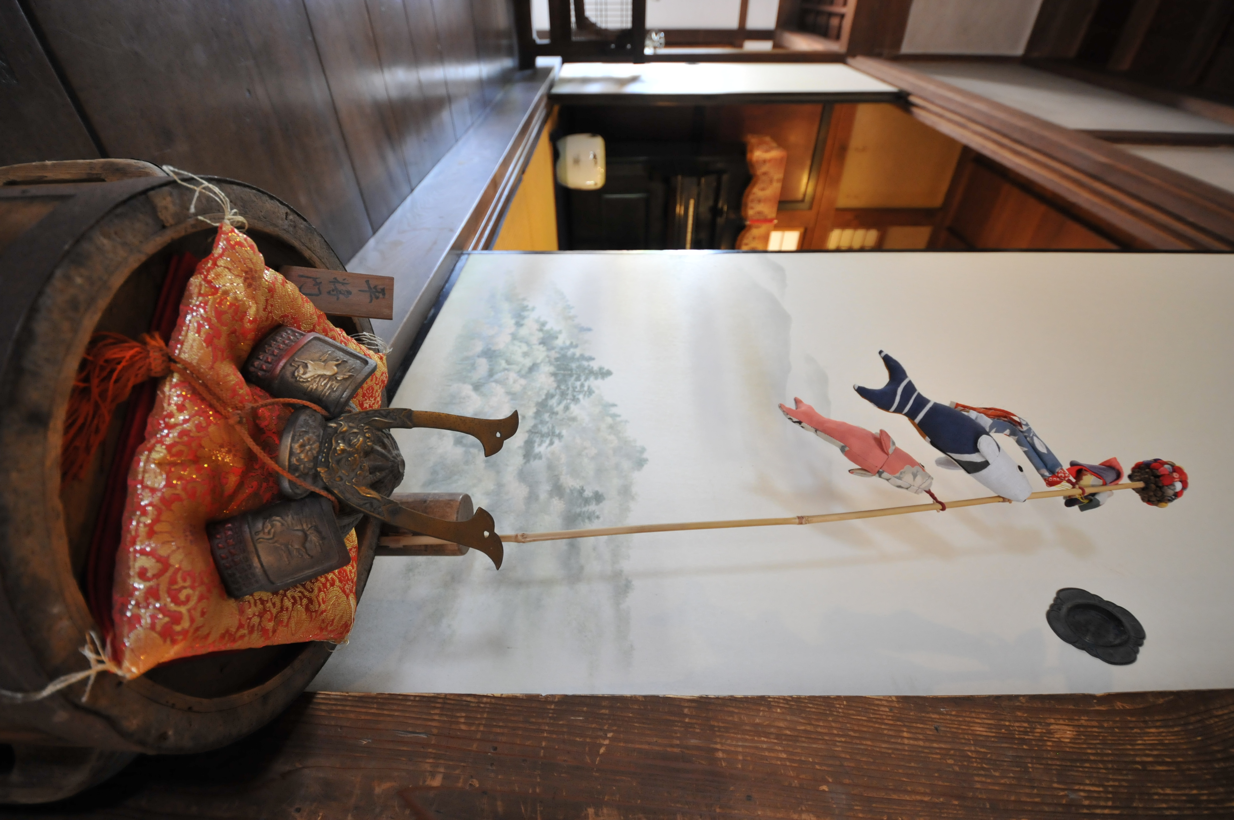 <b>D300 / AF-S DX NIKKOR 10-24mm F3.5-4.5 G ED / 約4.4MB / 2,848×4,288 / 1/30秒 / F3.5 / +0.3EV / ISO800 / WB:オート / 10mm</b>