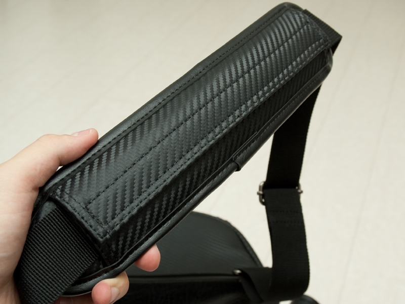 <b>ショルダーパッド</b>