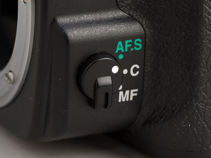 <b>フォーカスモードレバー</b>