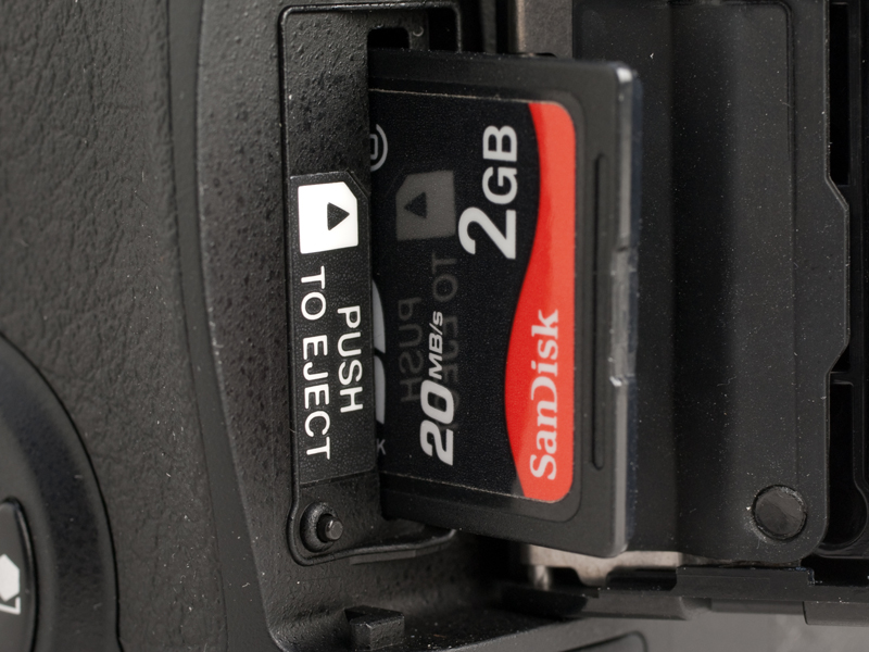 <b>メモリーカードスロット</b>